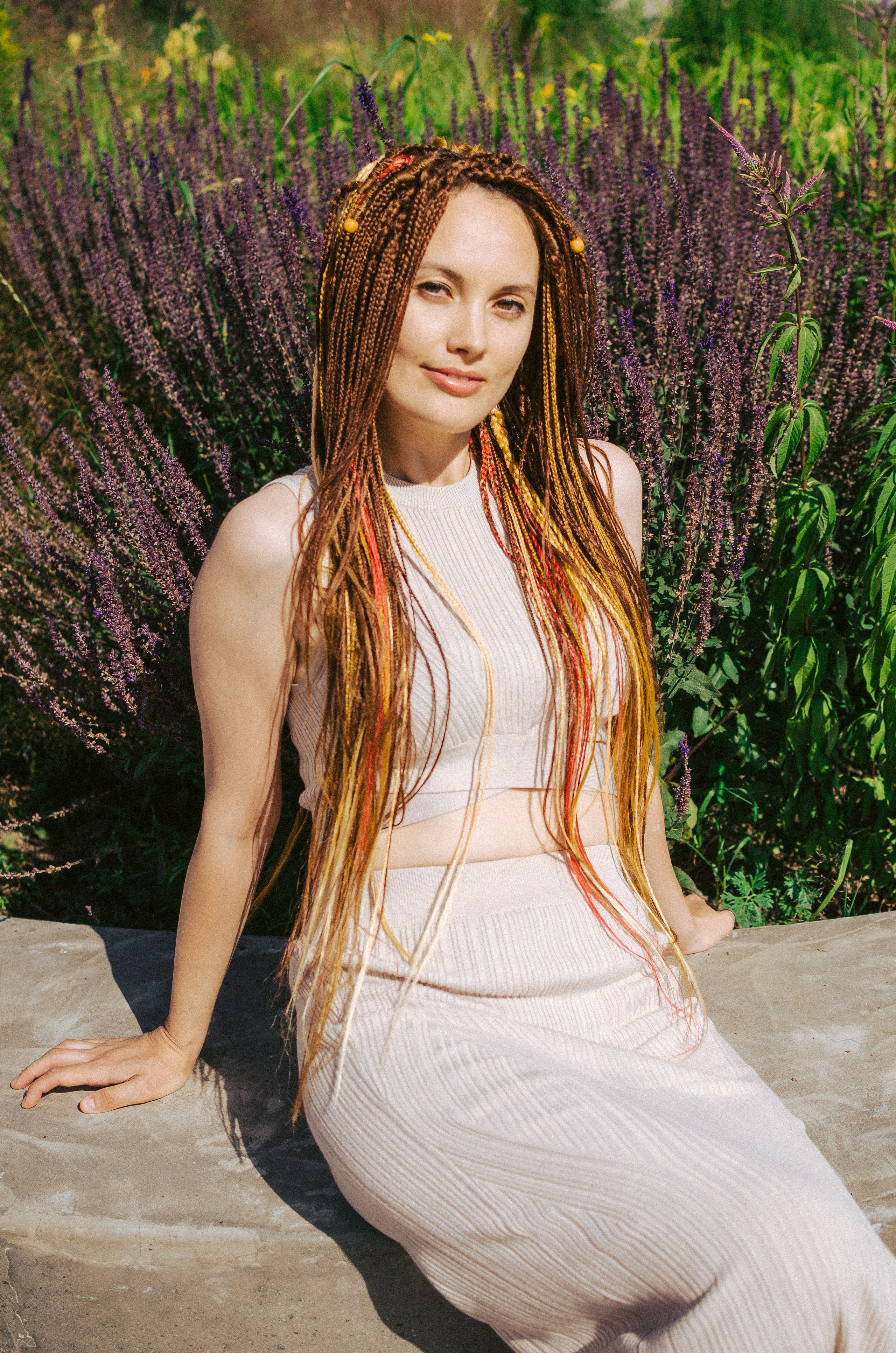 Оля. КВЭЛ — Кто Все Эти Люди