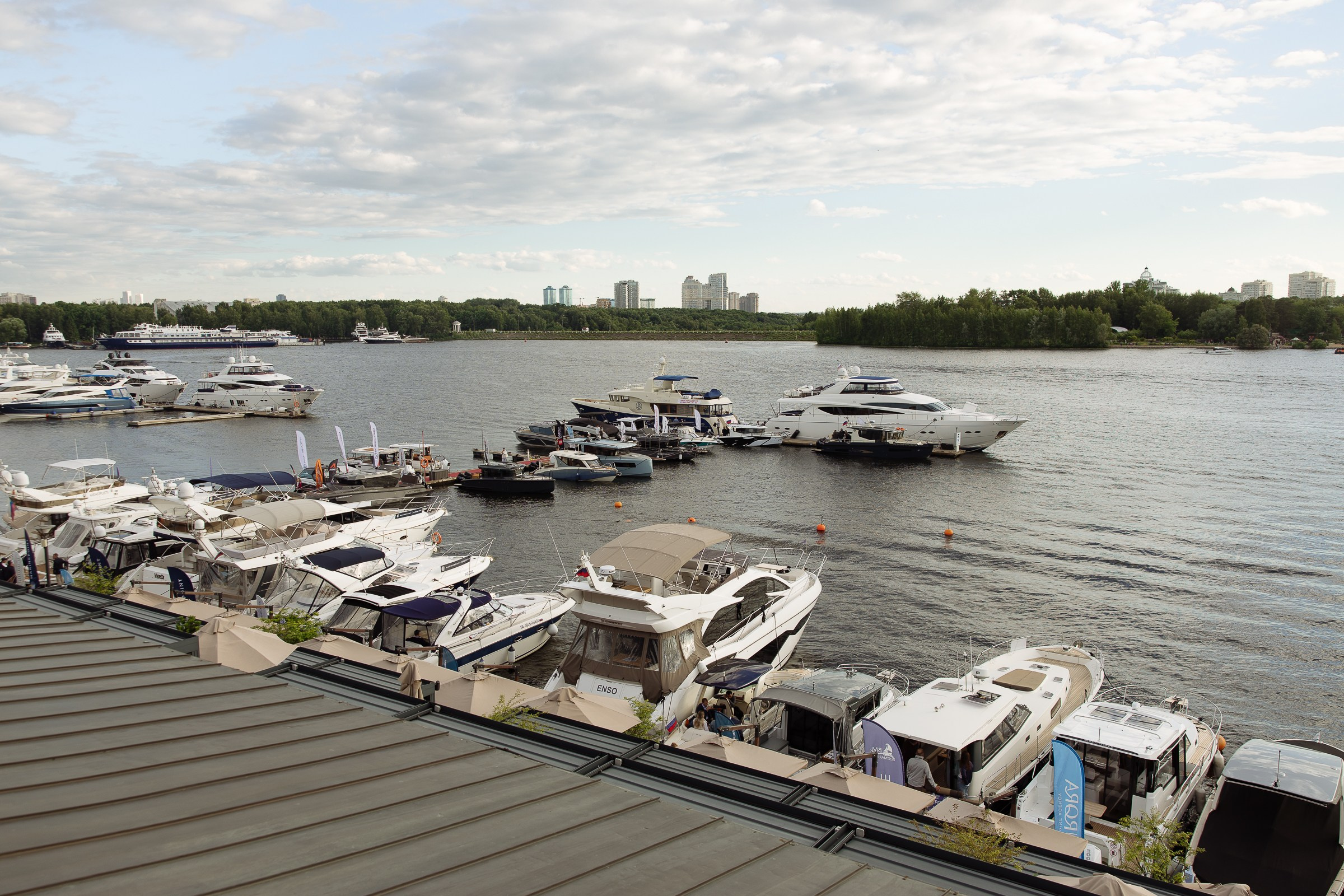 Выставка яхт и катеров. Ryal Yacht Club. Фотограф в Москве