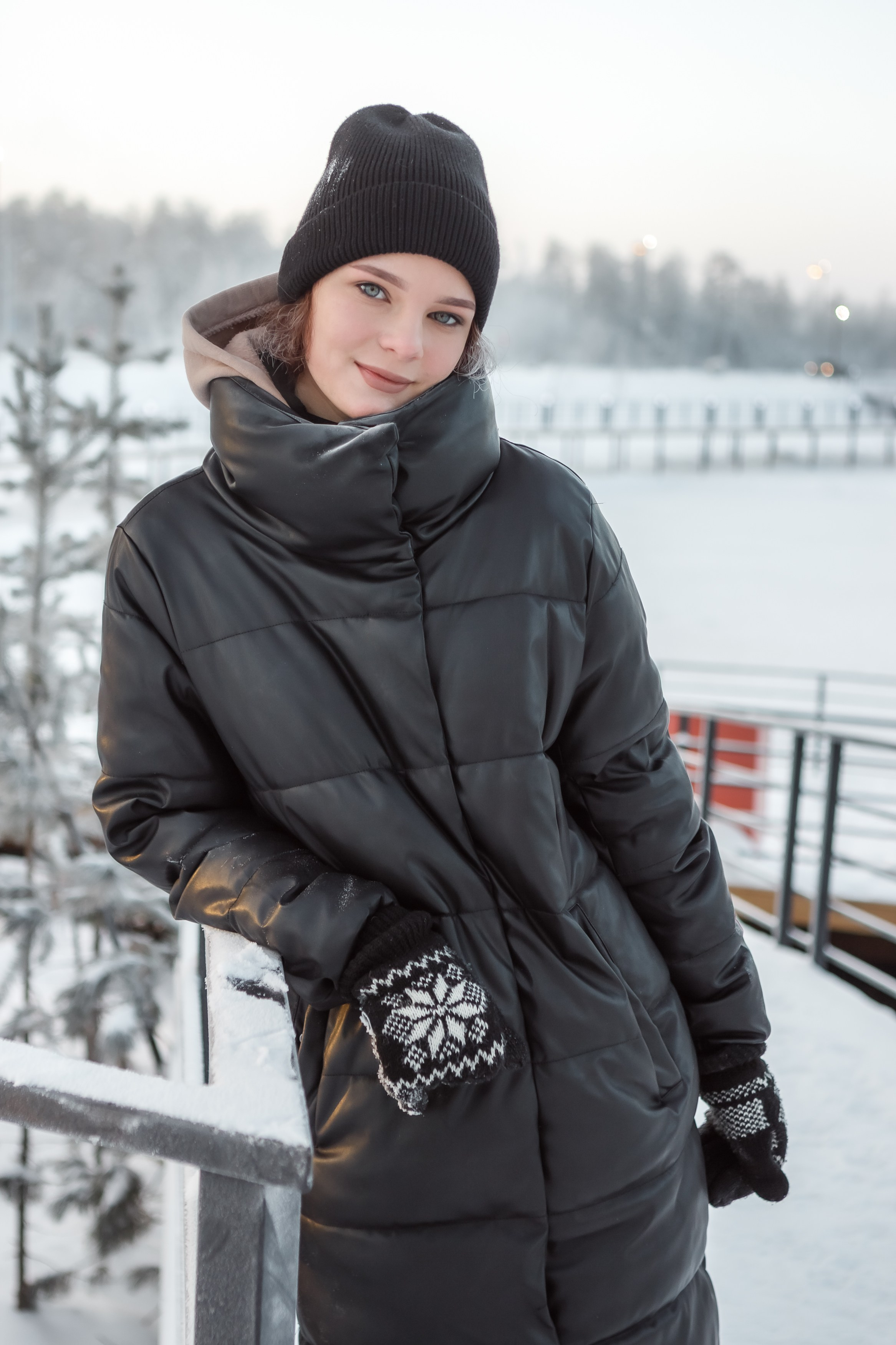 Ангелина в -38. Фотограф Губкинского