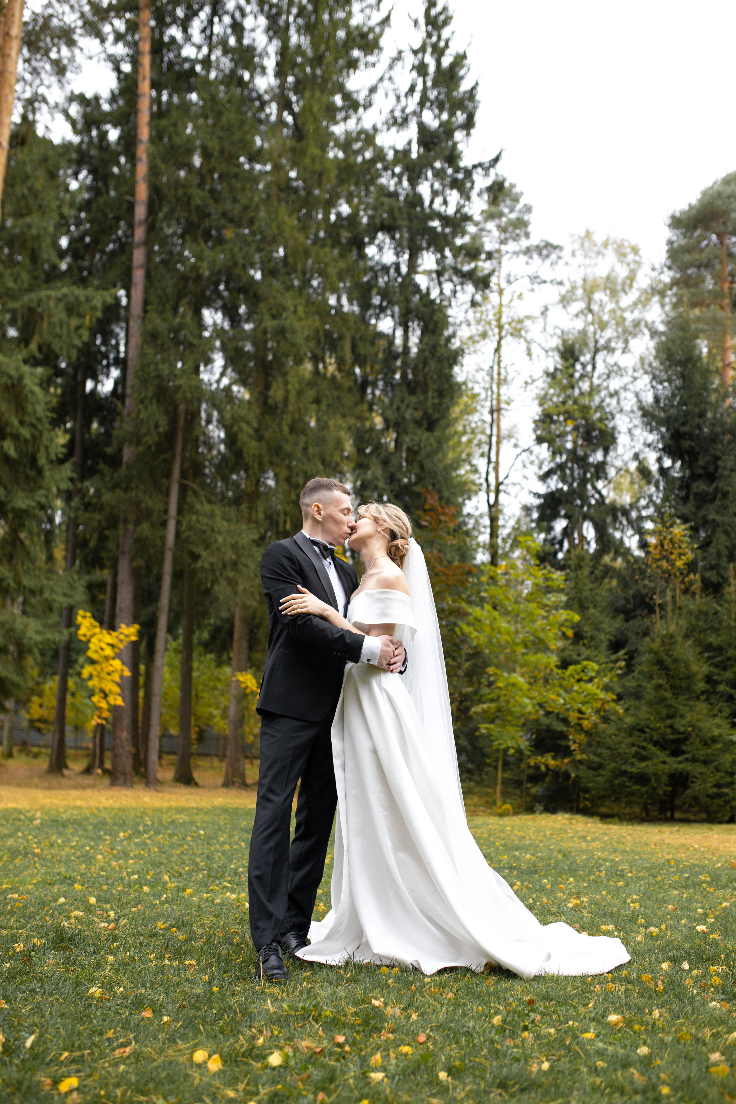 Свадебная фотосессия в отеле Ареал. Фотограф в Железнодорожном и Балашихе