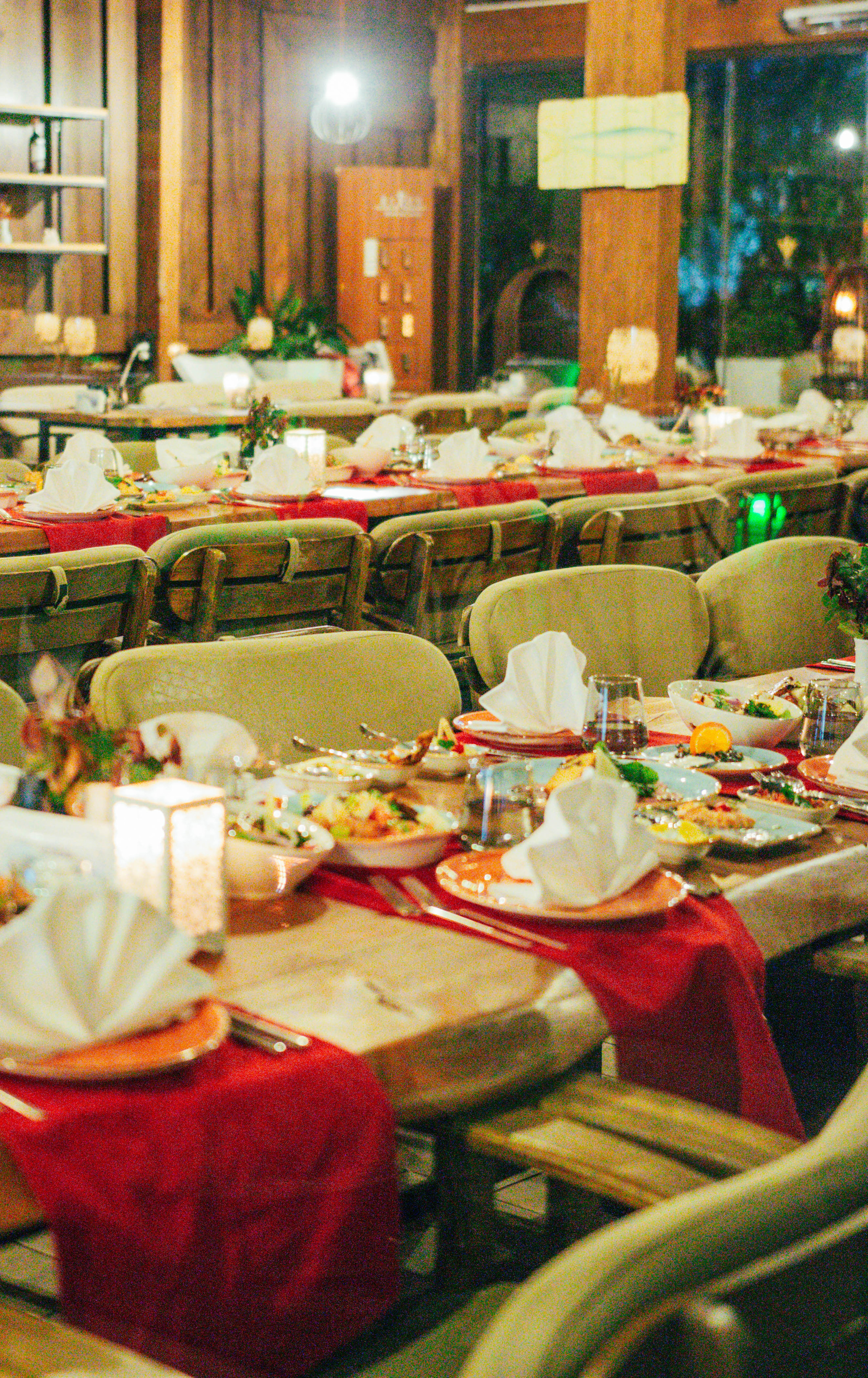 Стол на ужине бизнес-клуба