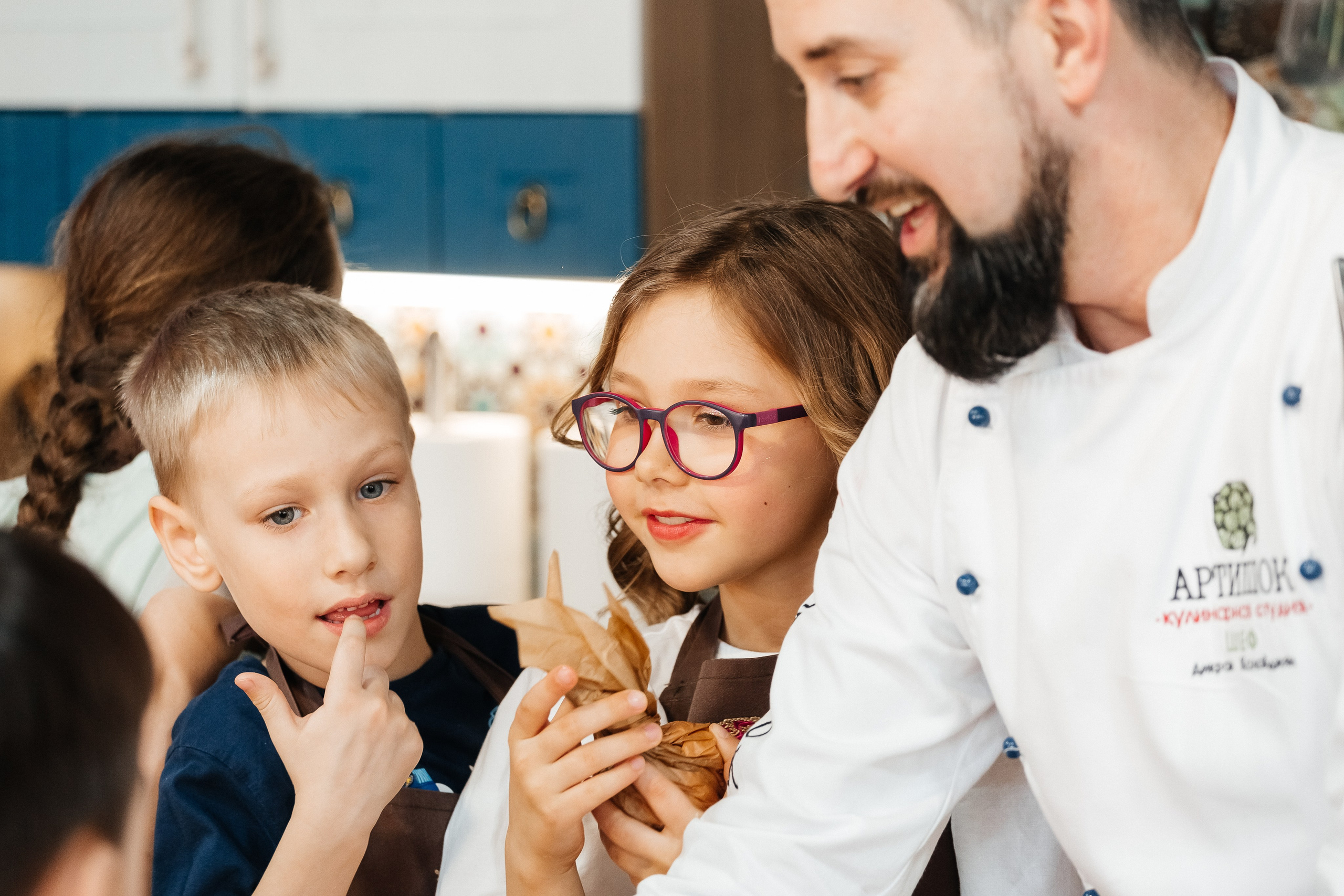 Детский мастер-класс в «АРТиШОК». Фотограф Кемерово | Сергей