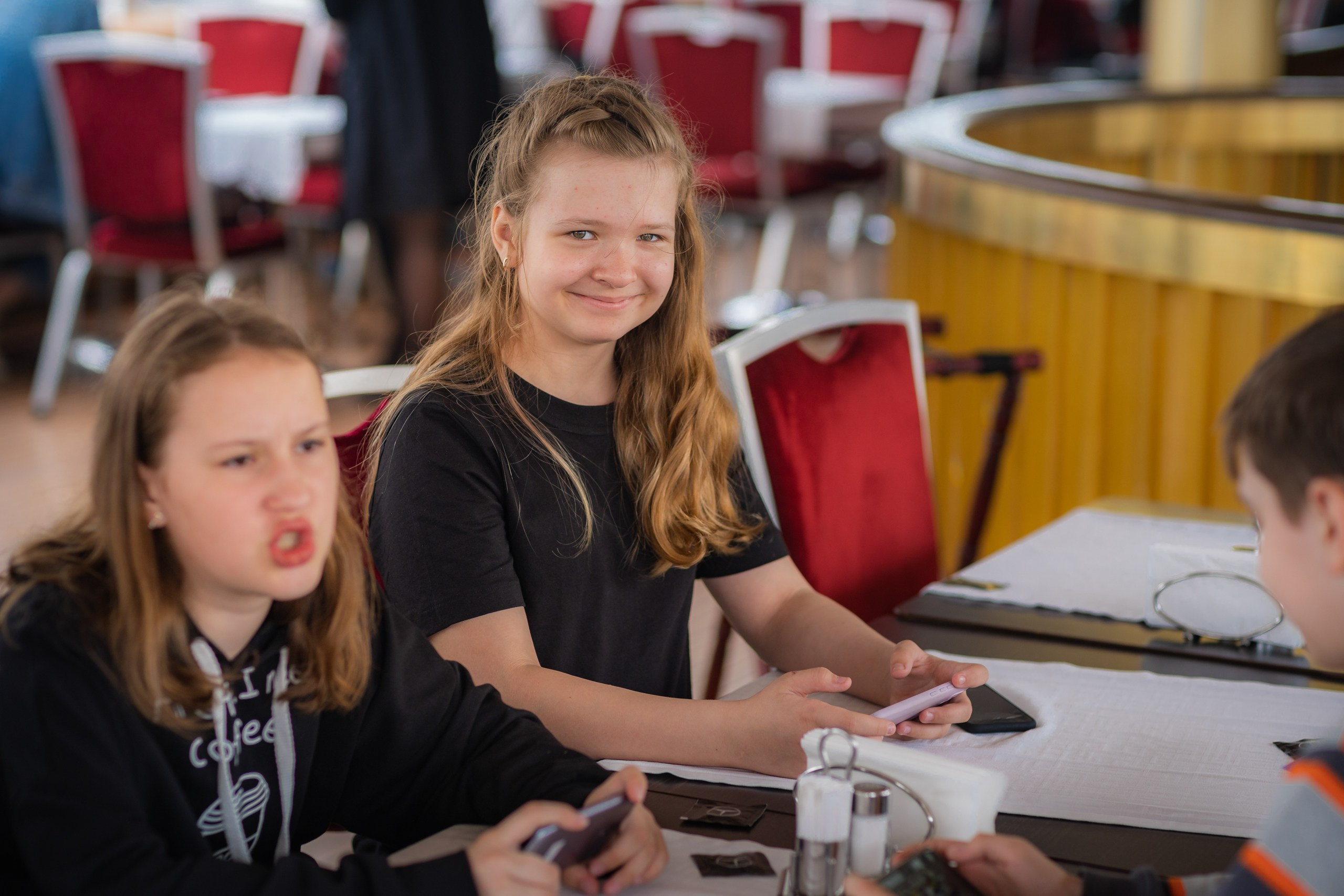 Выпускной на теплоходе. 4 класс