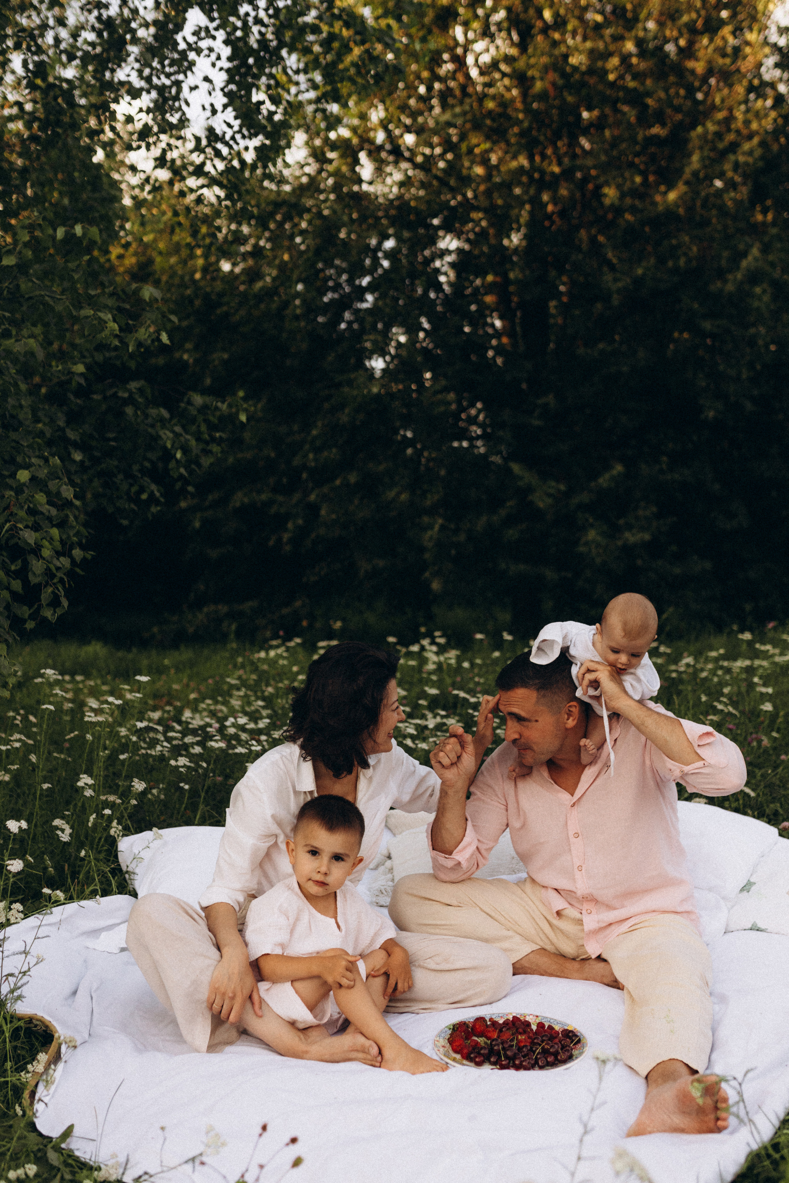 Анастасия, Олег, Матвей и Ваня. Семейный фотограф в Москве Жукова Анна