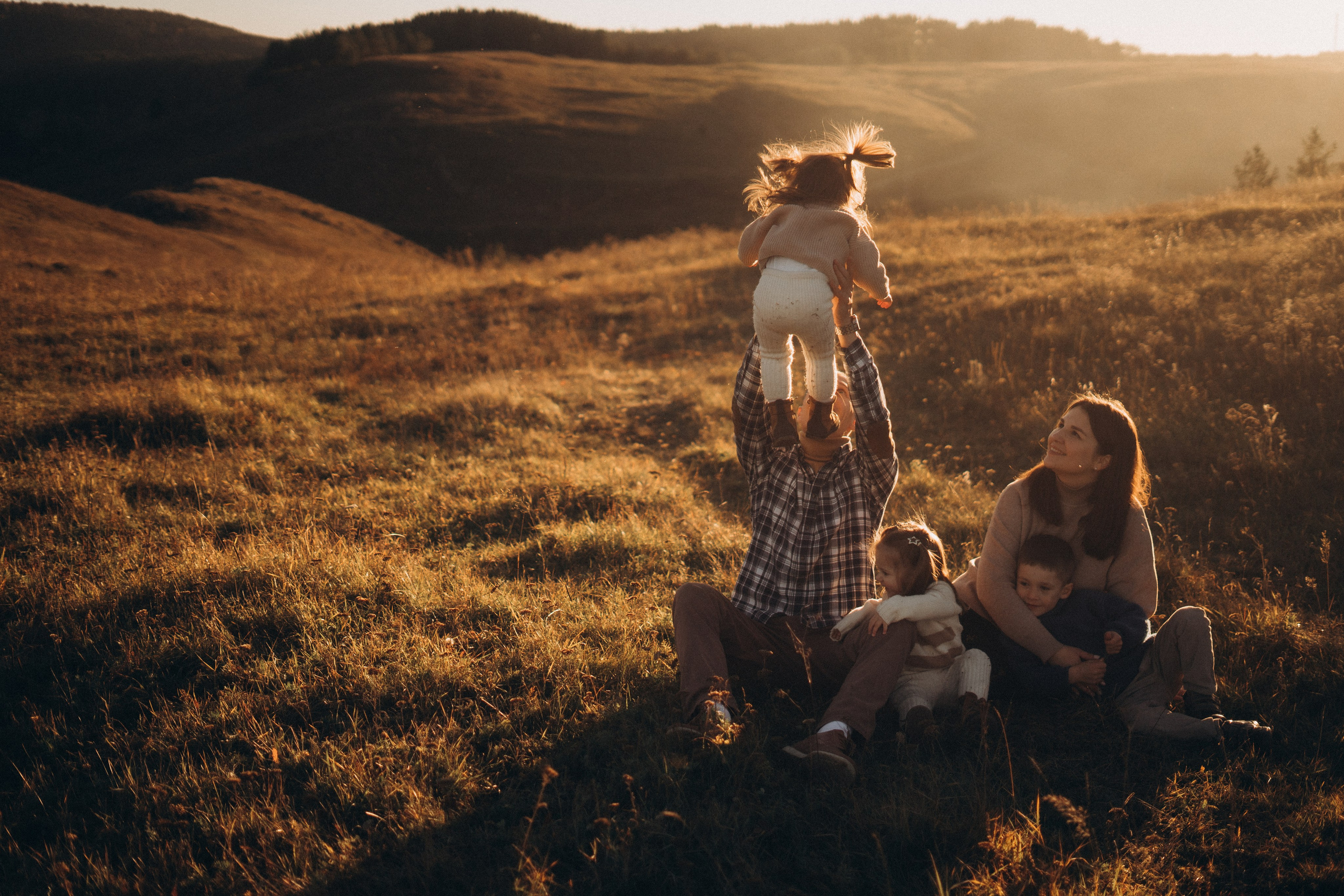 Алексей, Мария, Миша, Лиза и Соня. Главная