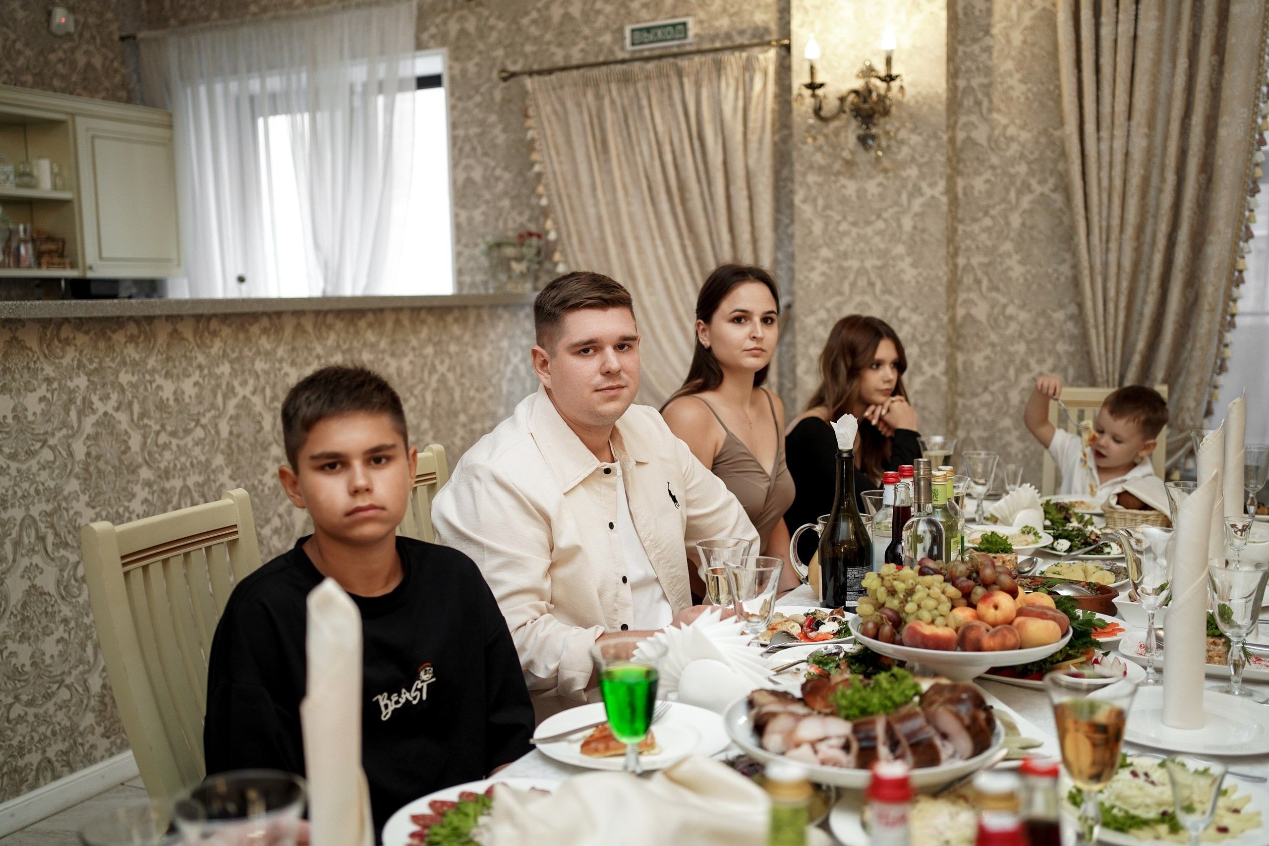 Фотограф дня рождения в Ростове-на-Дону. Свадебный фотограф в Ростове-на-Дону. Таинство Крещения и Венчания, семейные фотосессии. Алёна Чёботова