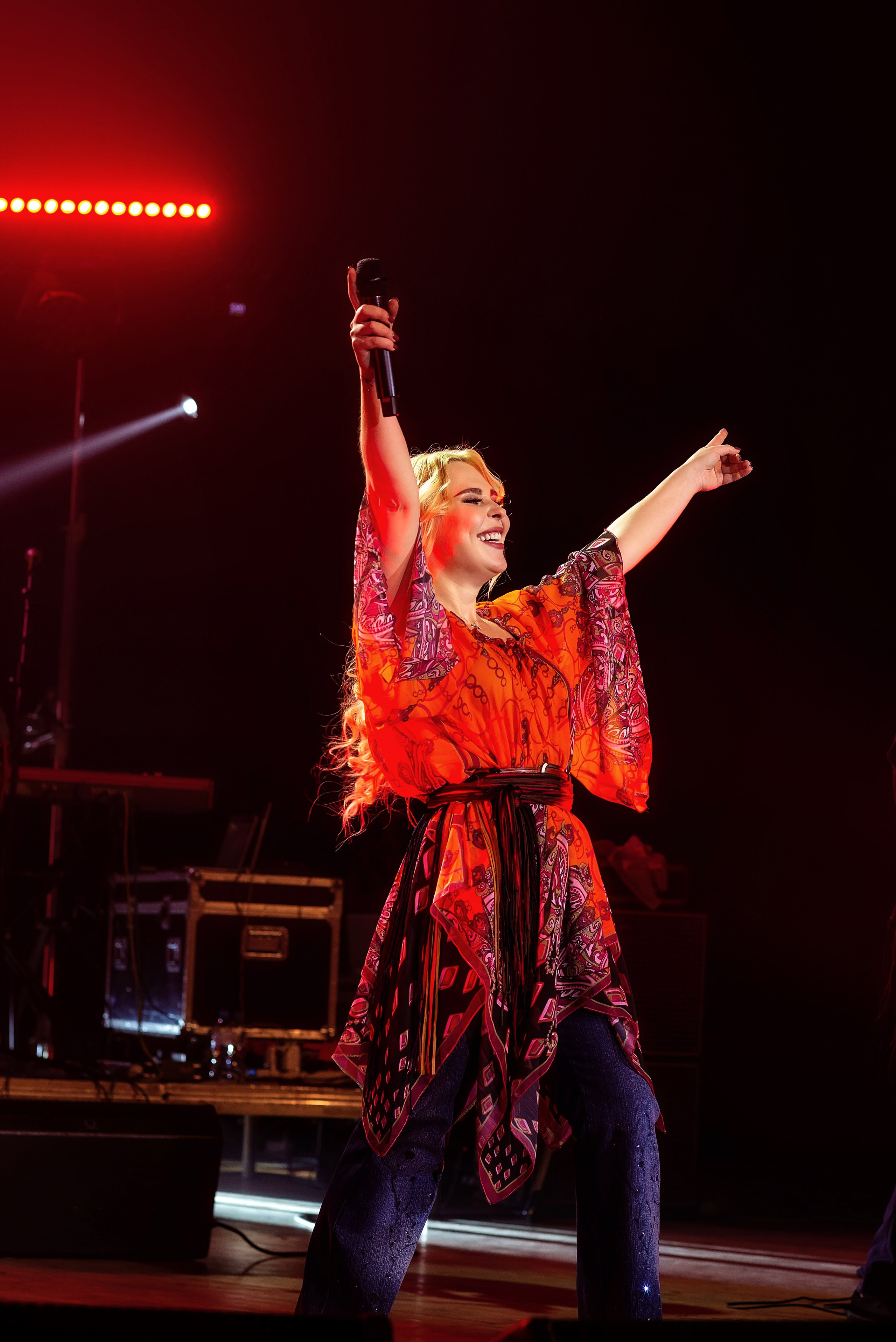 Концерт Пелагеи. Школьный, фэшн фотограф в Тюмени и в России Ирина Королева