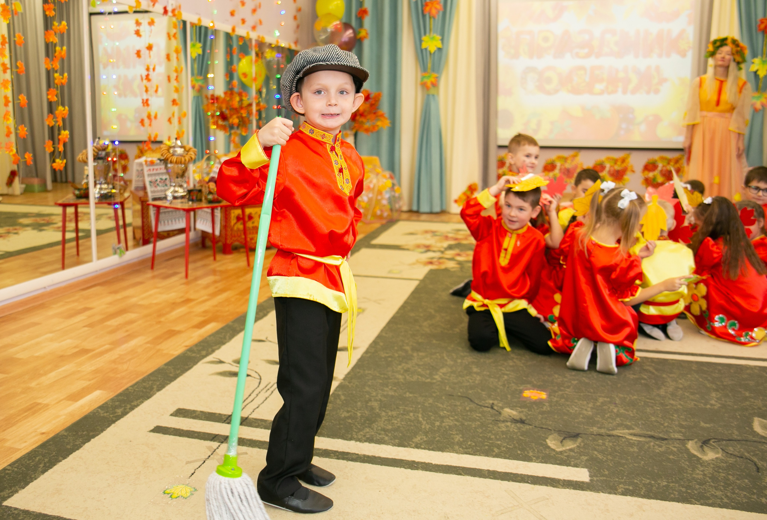 Выпускные и Утренники. Фотограф новорожденных и семейный фотограф НСО г. Бердск Марина Львова