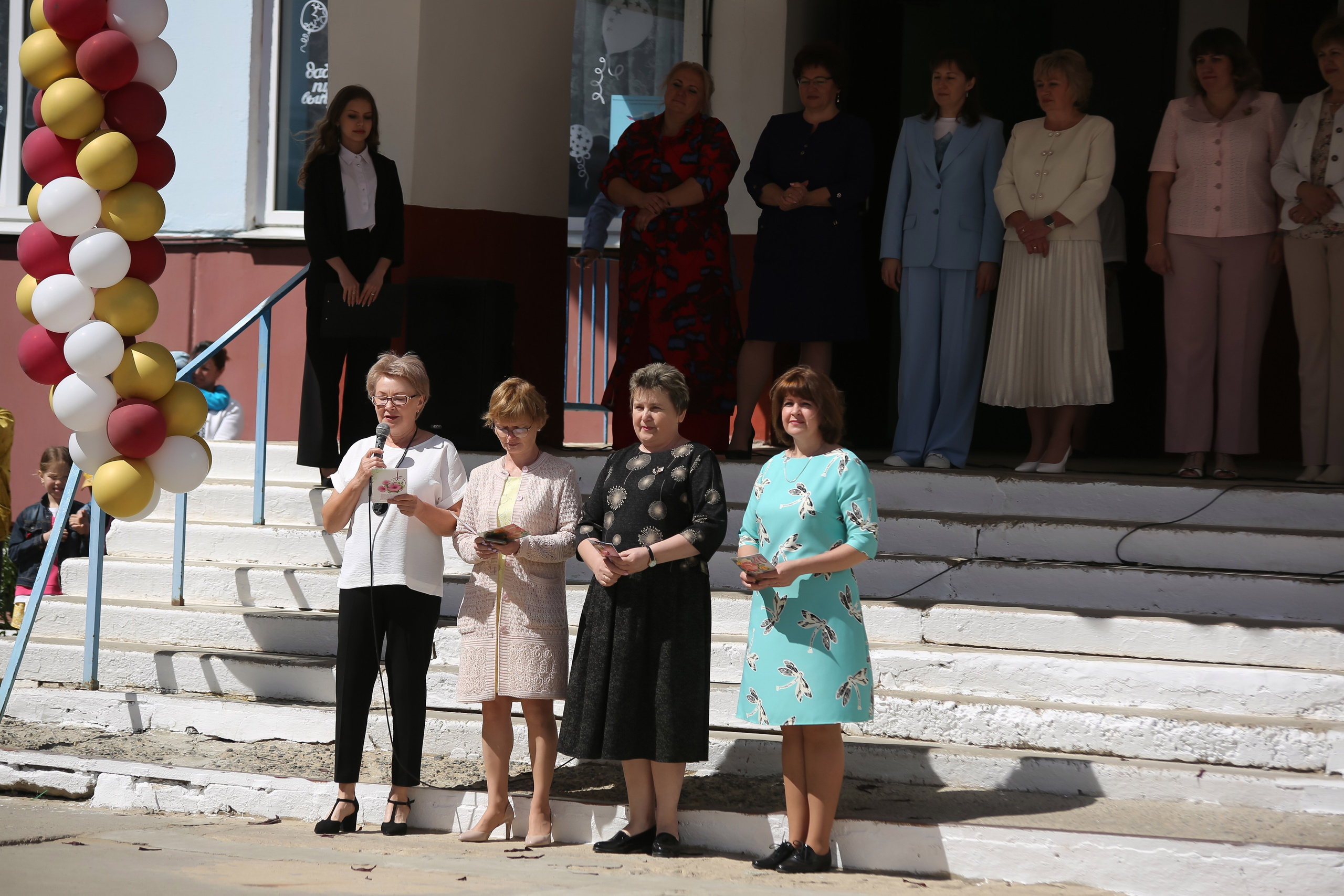 ЛИНЕЙКА «ПОСЛЕДНИЙ ЗВОНОК» 9 ШКОЛА 2024 г МЦЕНСК. ТВОЙ АЛЬБОМ / ТВОИ ПРАВИЛА