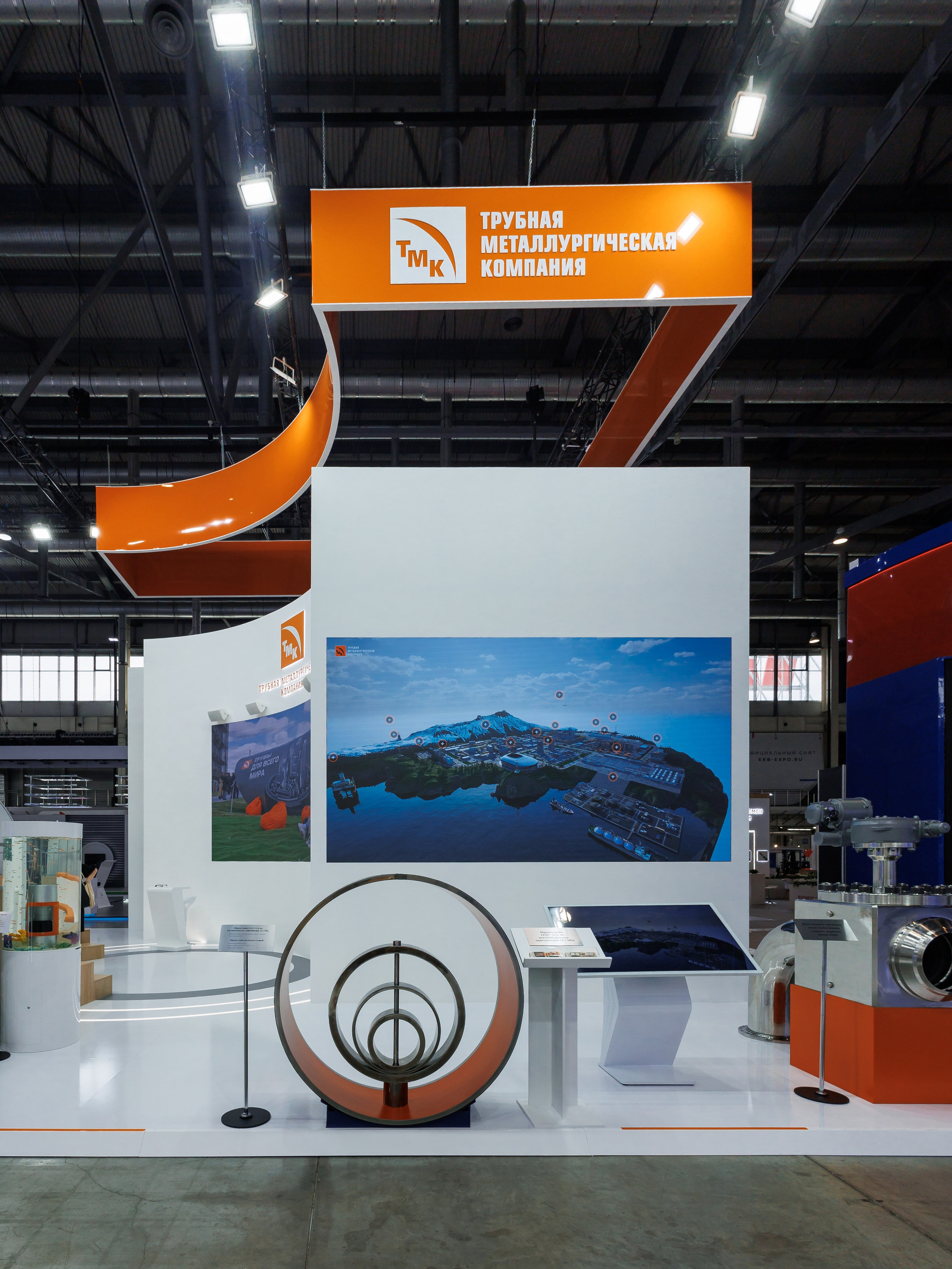 Интерьерная съемка стендов на выставке «Иннопром» фотограф на иннопром фотограф на форум фотограф ПМЭФ бизнес форум экономический форум