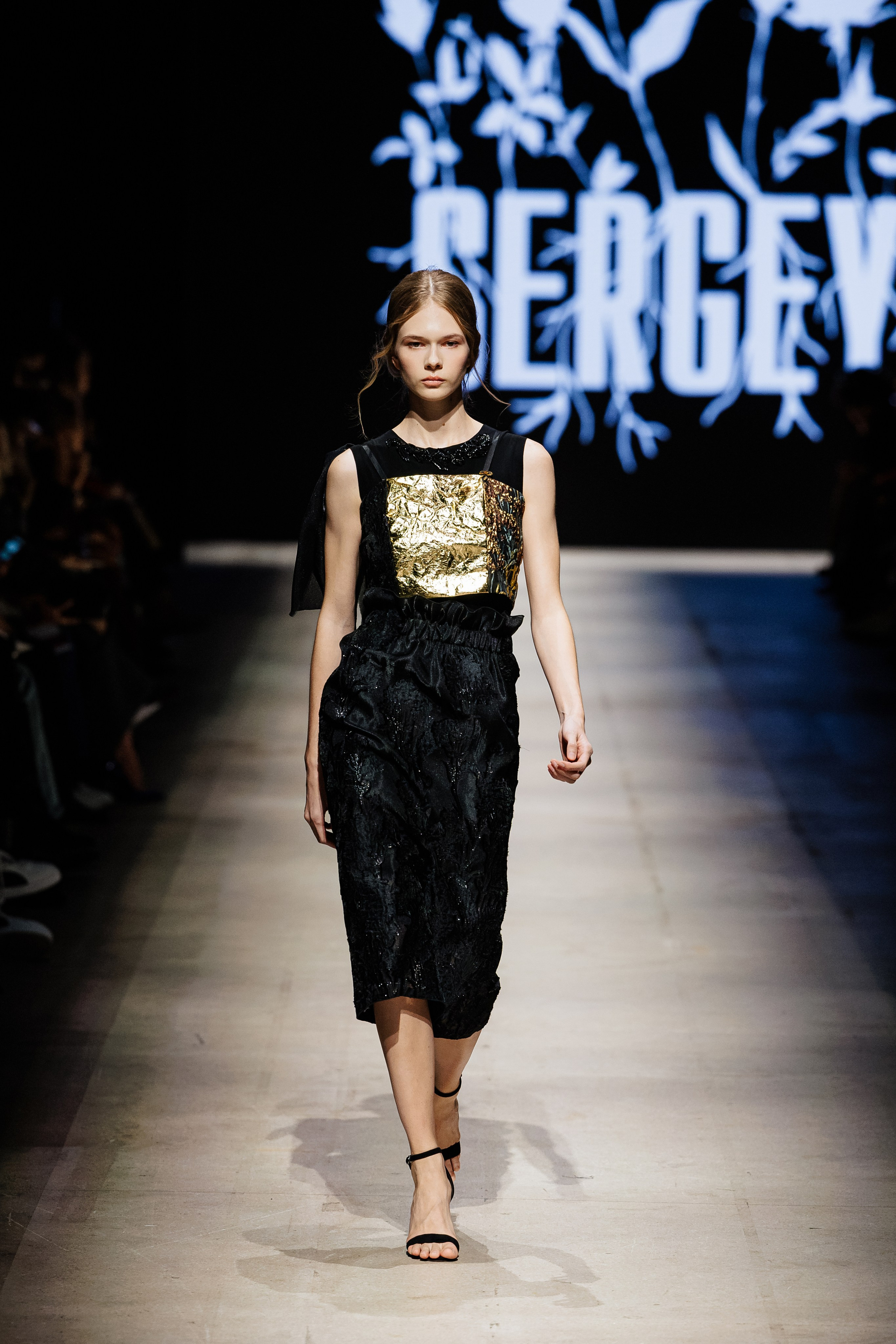 Подиумный фотограф Москва Санкт-Петербург Fashion показы