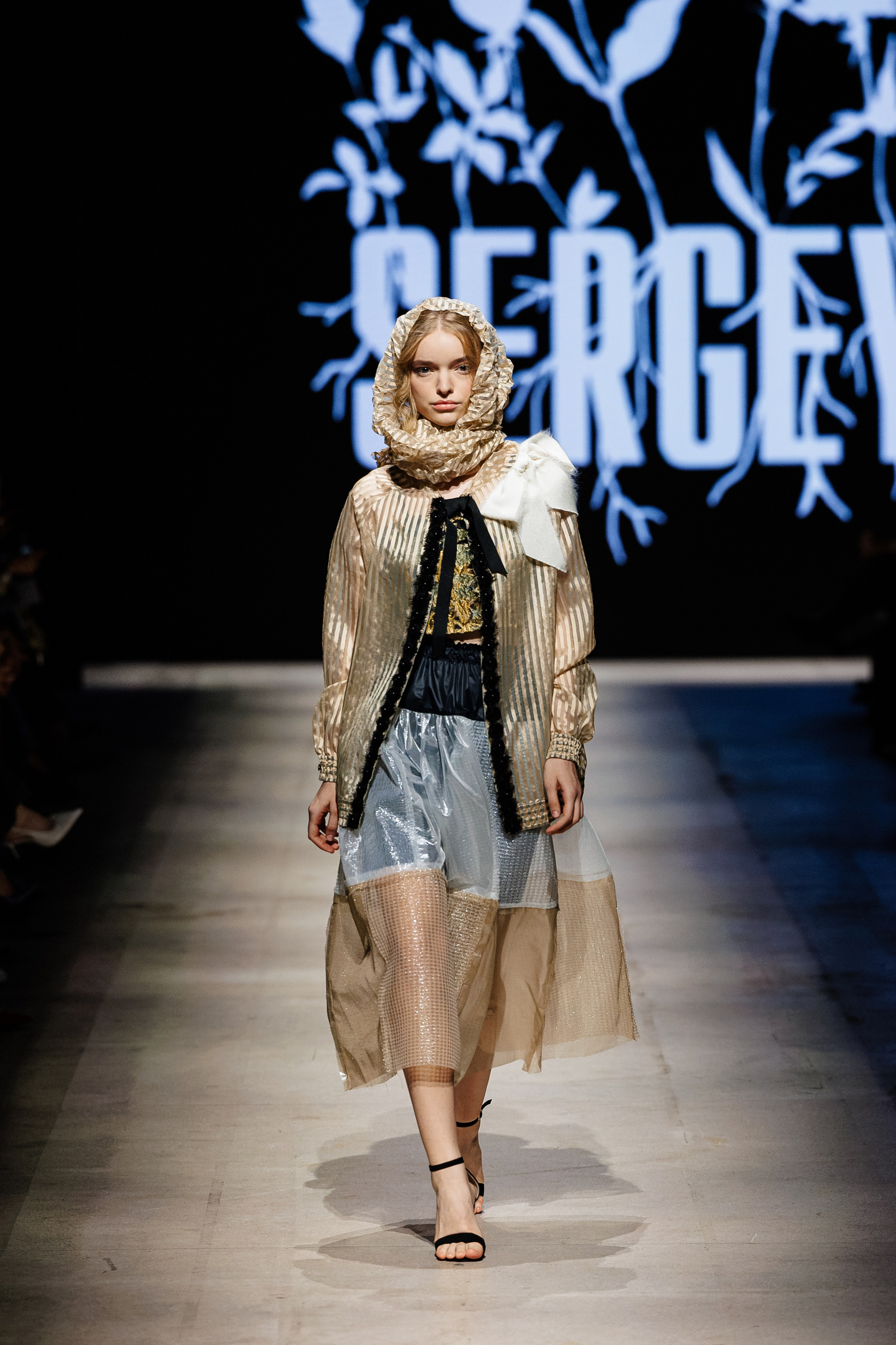 Подиумный фотограф Москва Санкт-Петербург Fashion показы