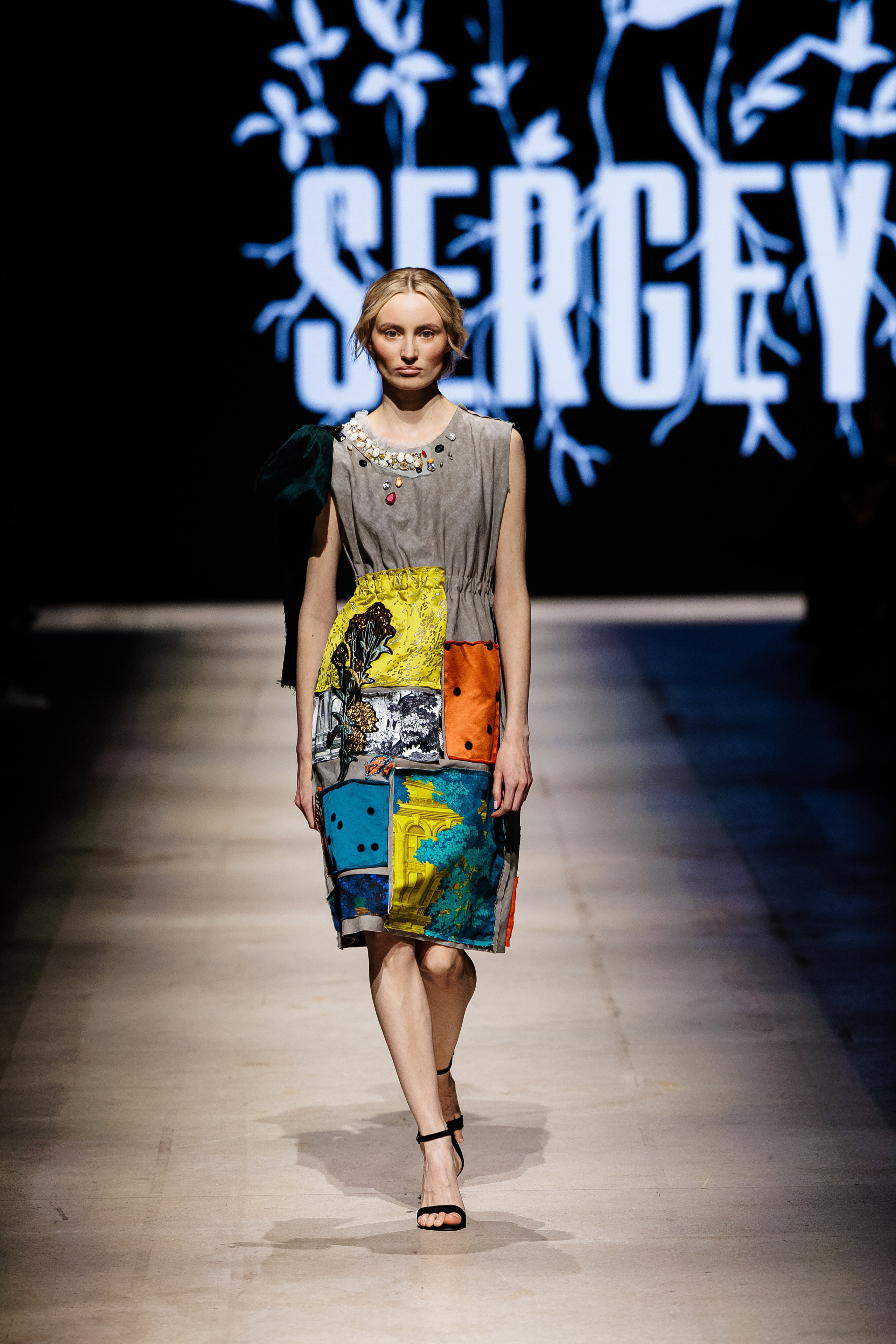 Подиумный фотограф Москва Санкт-Петербург Fashion показы