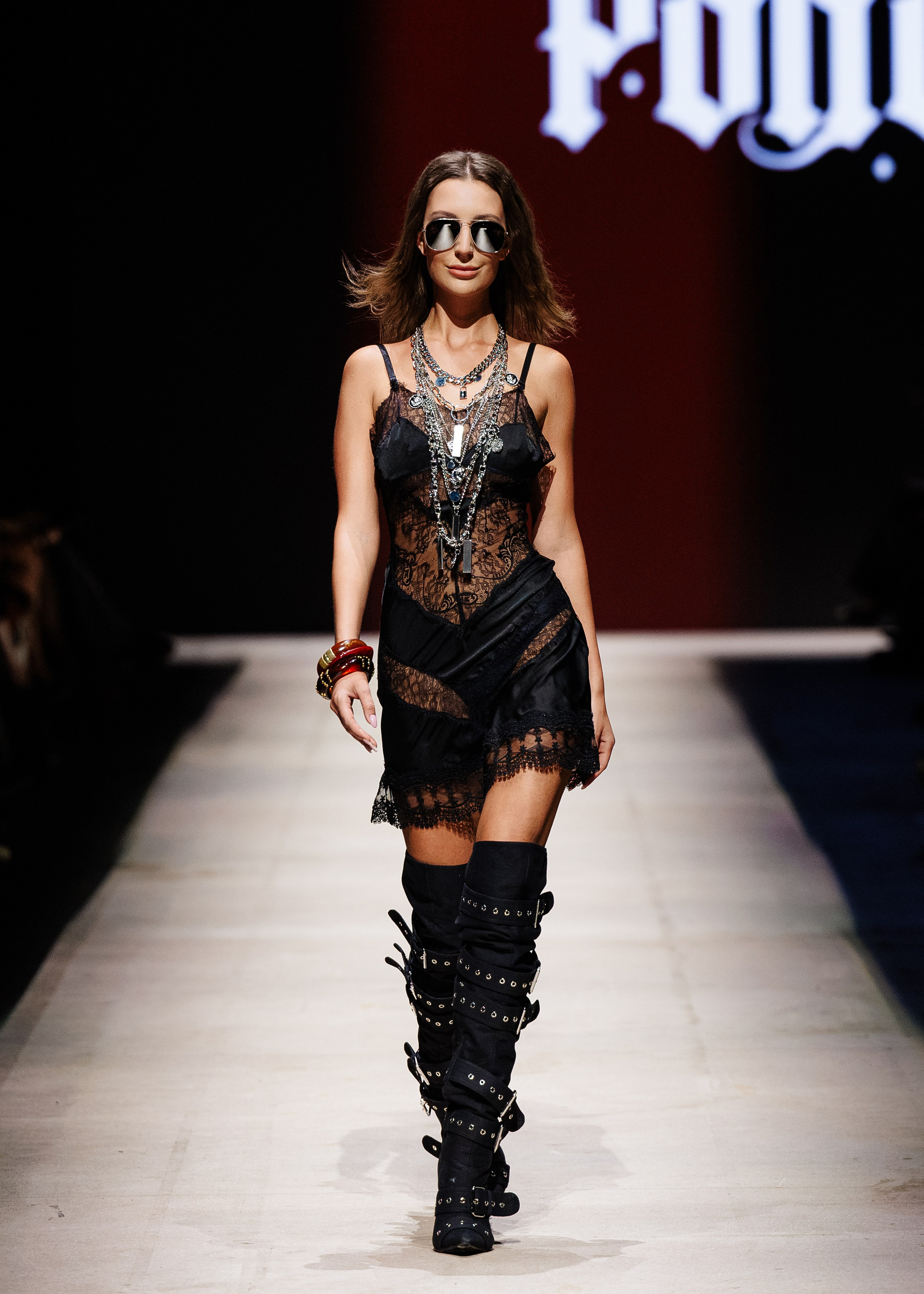 Подиумный фотограф Москва Санкт-Петербург Fashion показы