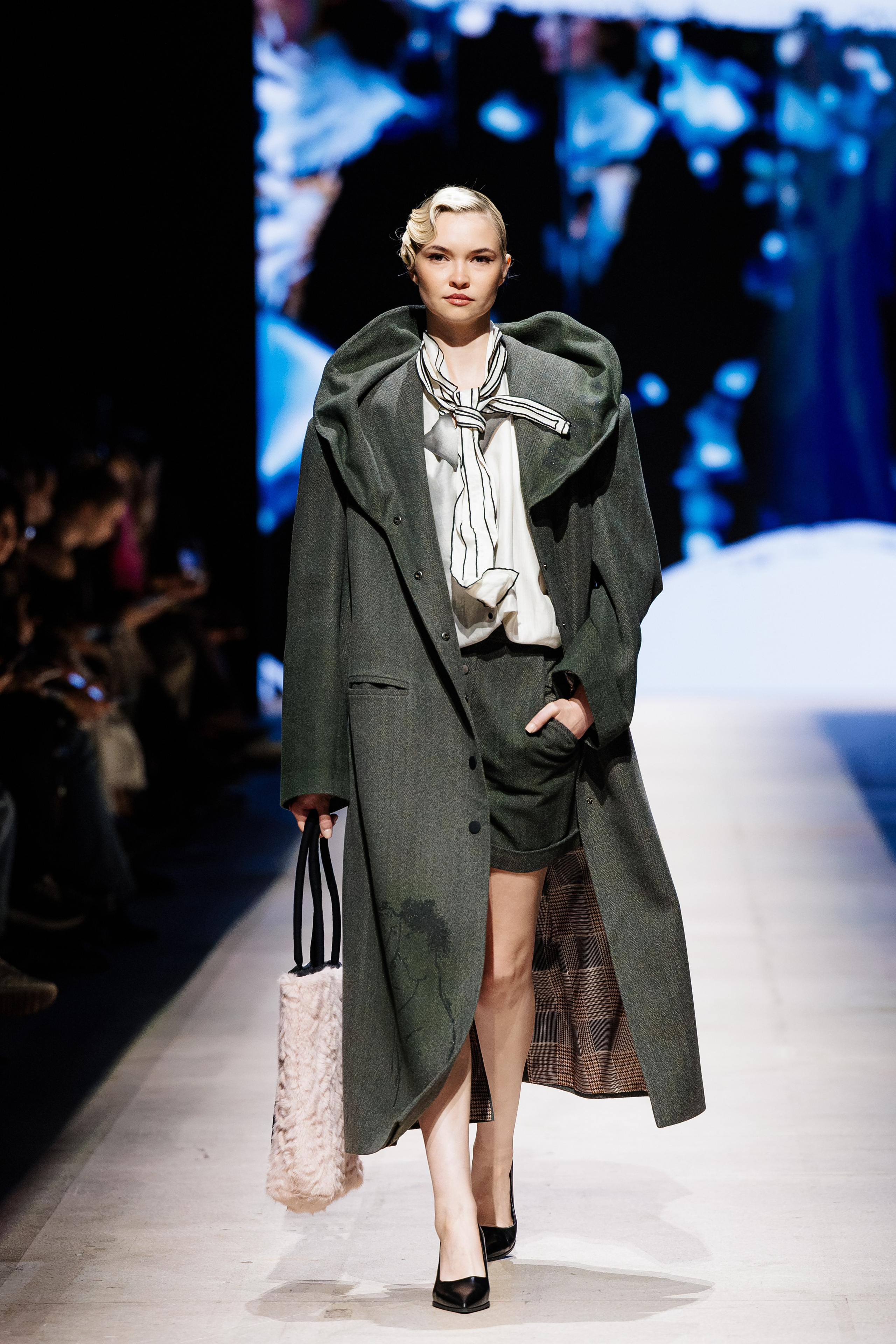 Подиумный фотограф Москва Санкт-Петербург Fashion показы