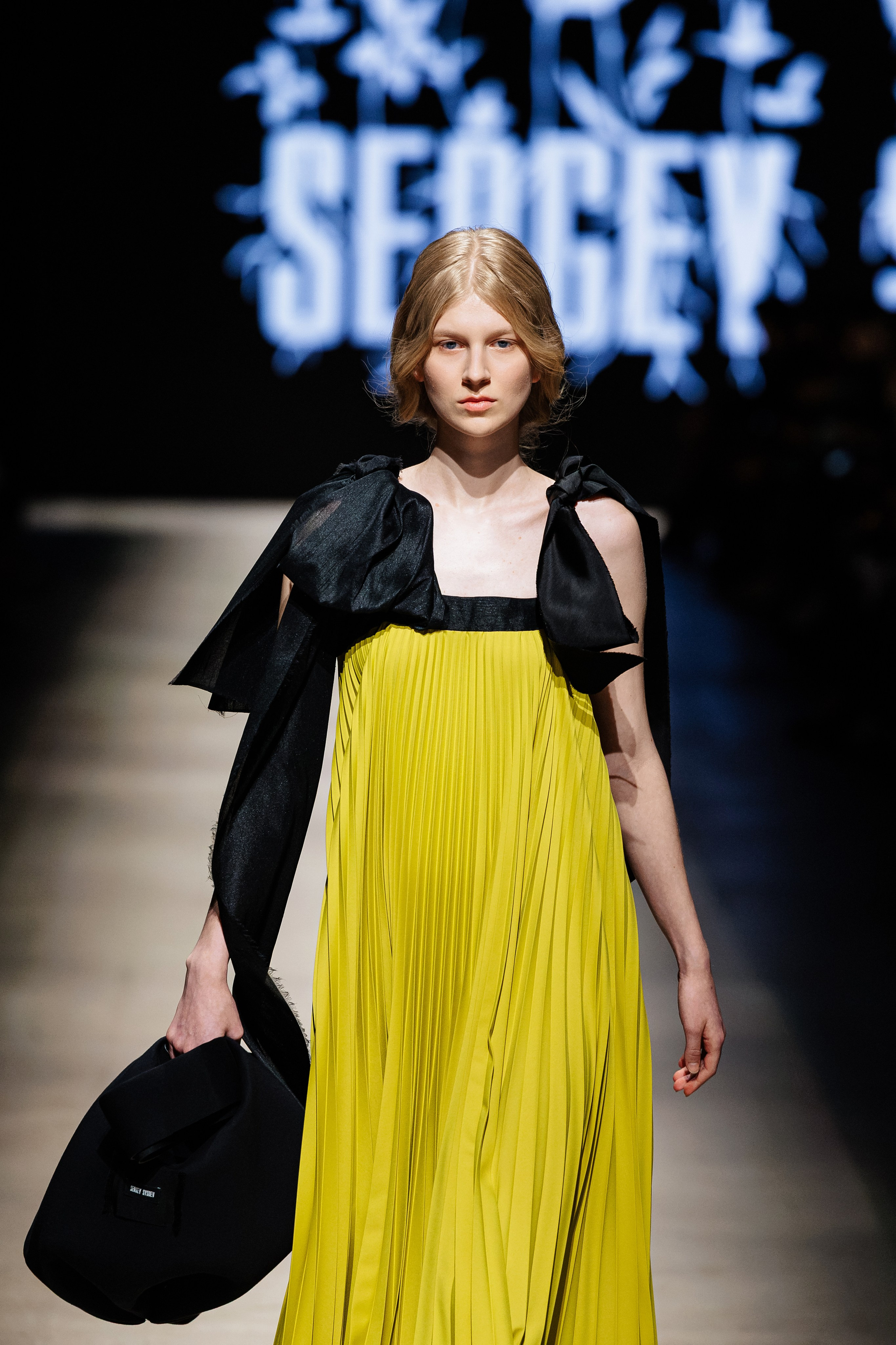 Подиумный фотограф Москва Санкт-Петербург Fashion показы