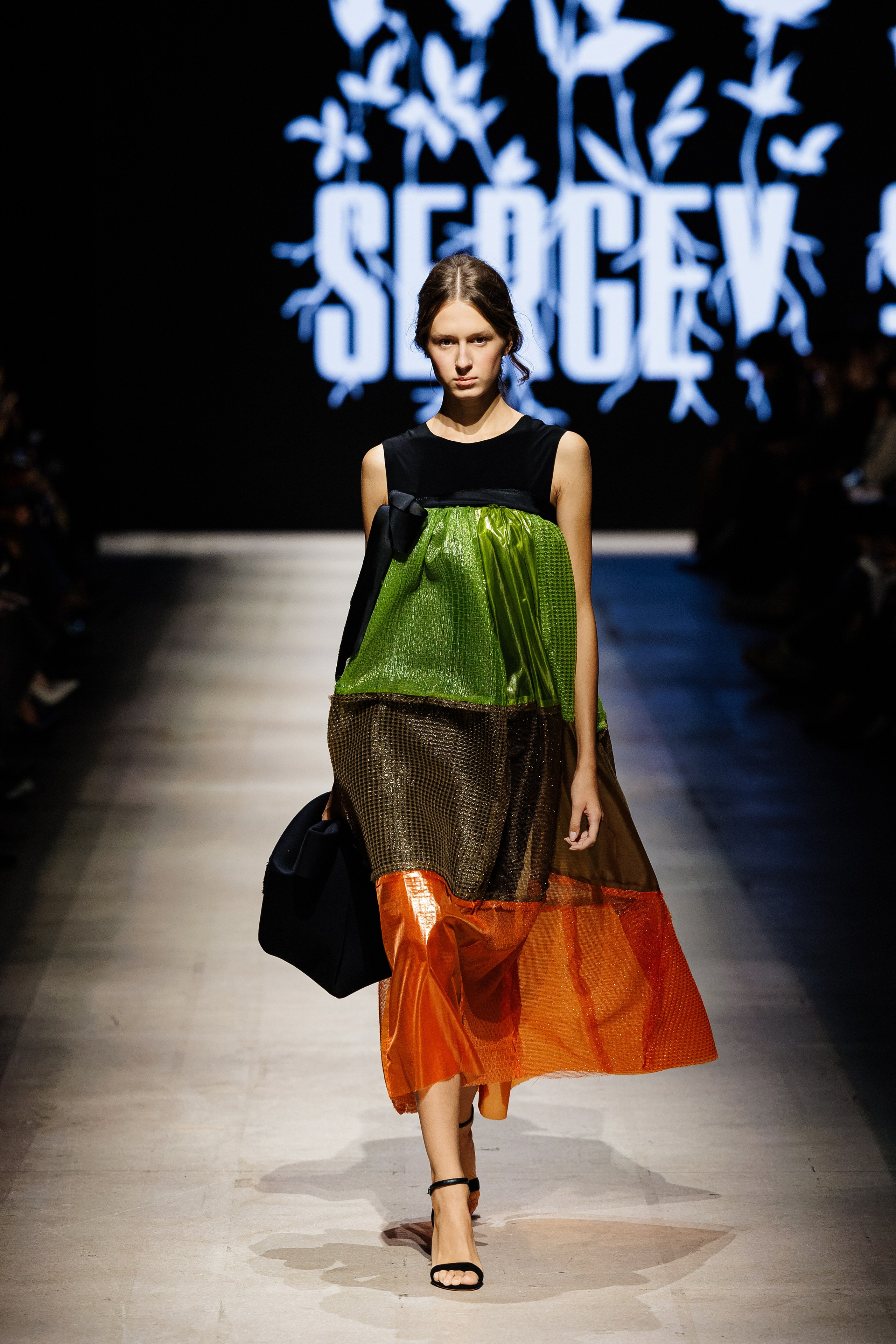 Подиумный фотограф Москва Санкт-Петербург Fashion показы