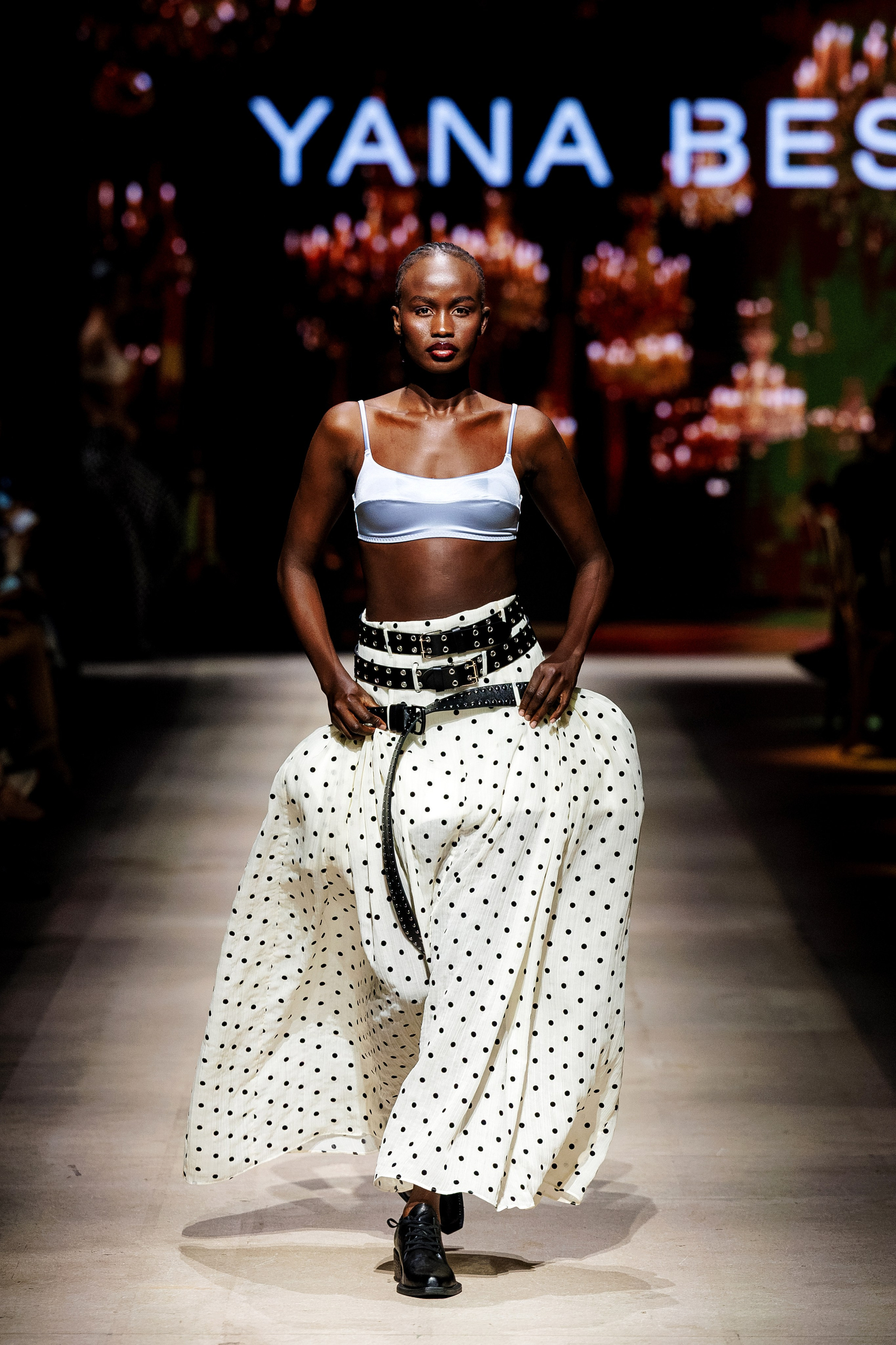 Подиумный фотограф Москва Санкт-Петербург Fashion показы