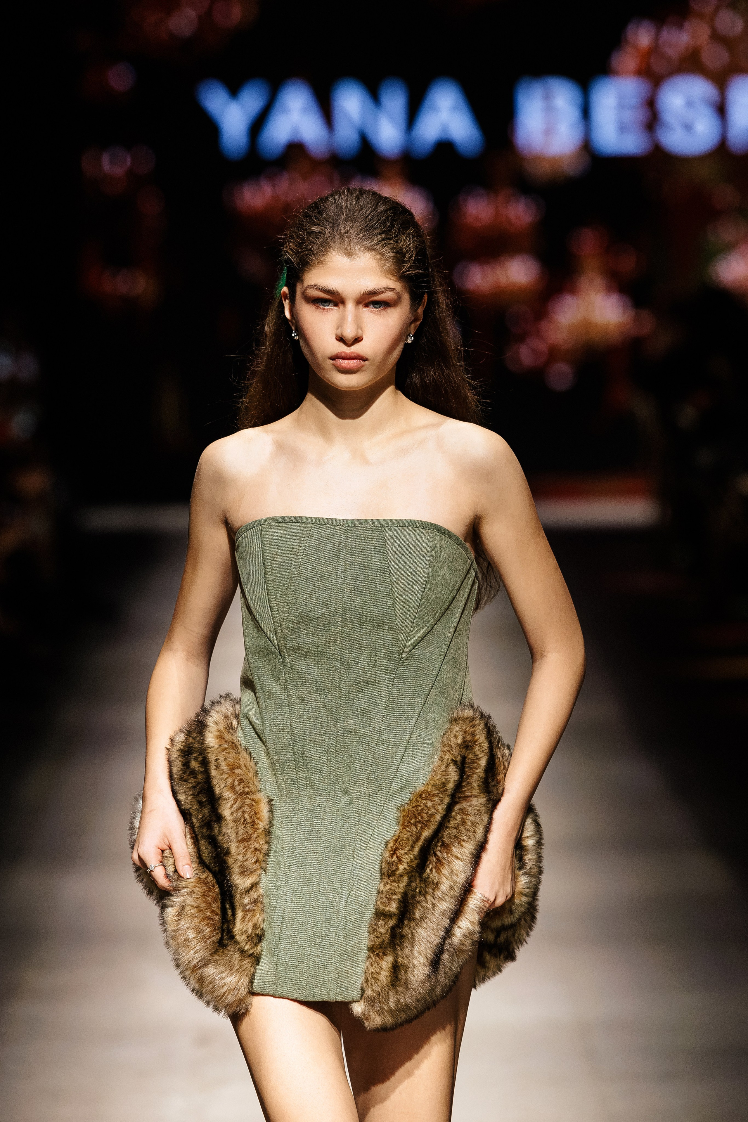 Подиумный фотограф Москва Санкт-Петербург Fashion показы