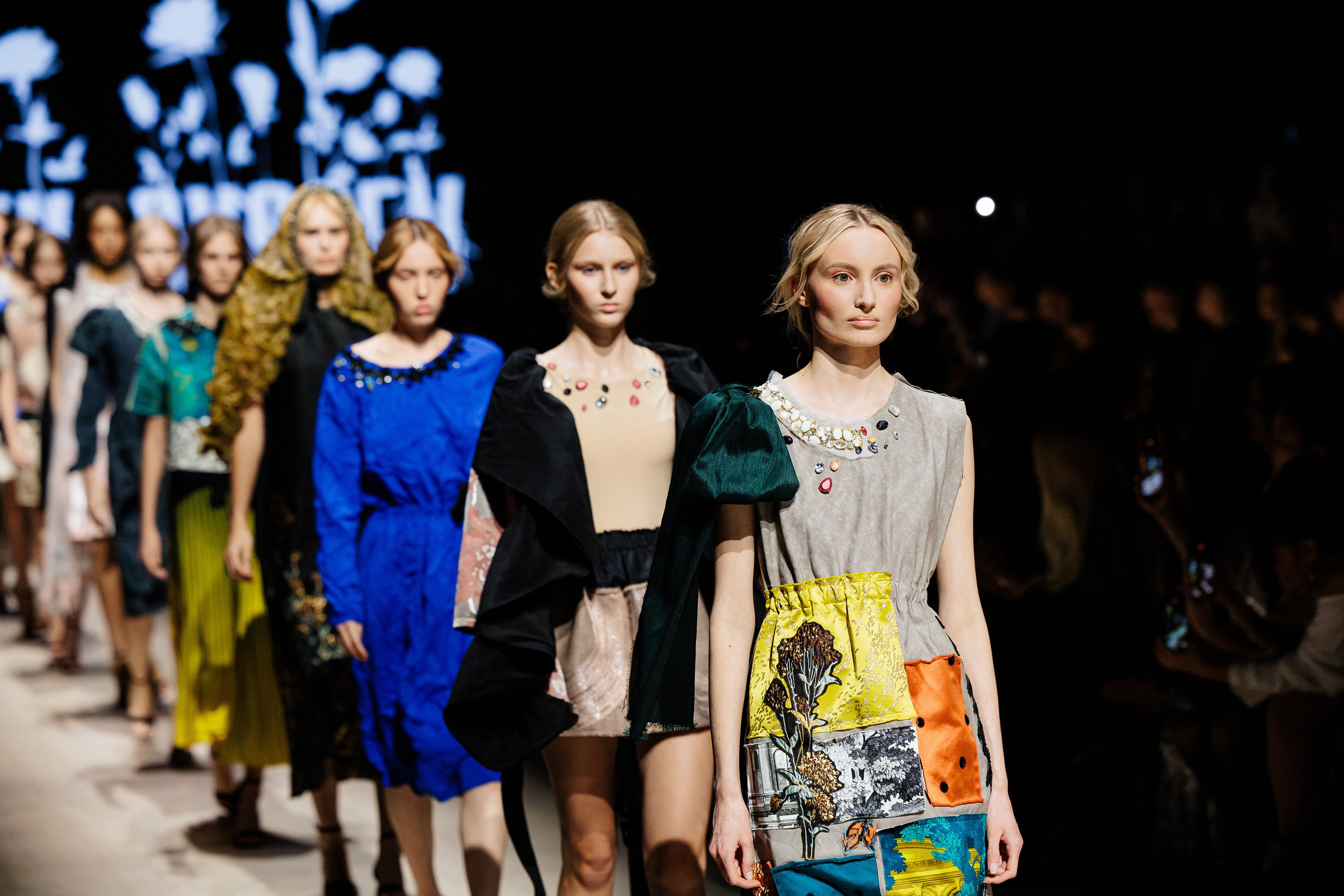 Подиумный фотограф Москва Санкт-Петербург Fashion показы