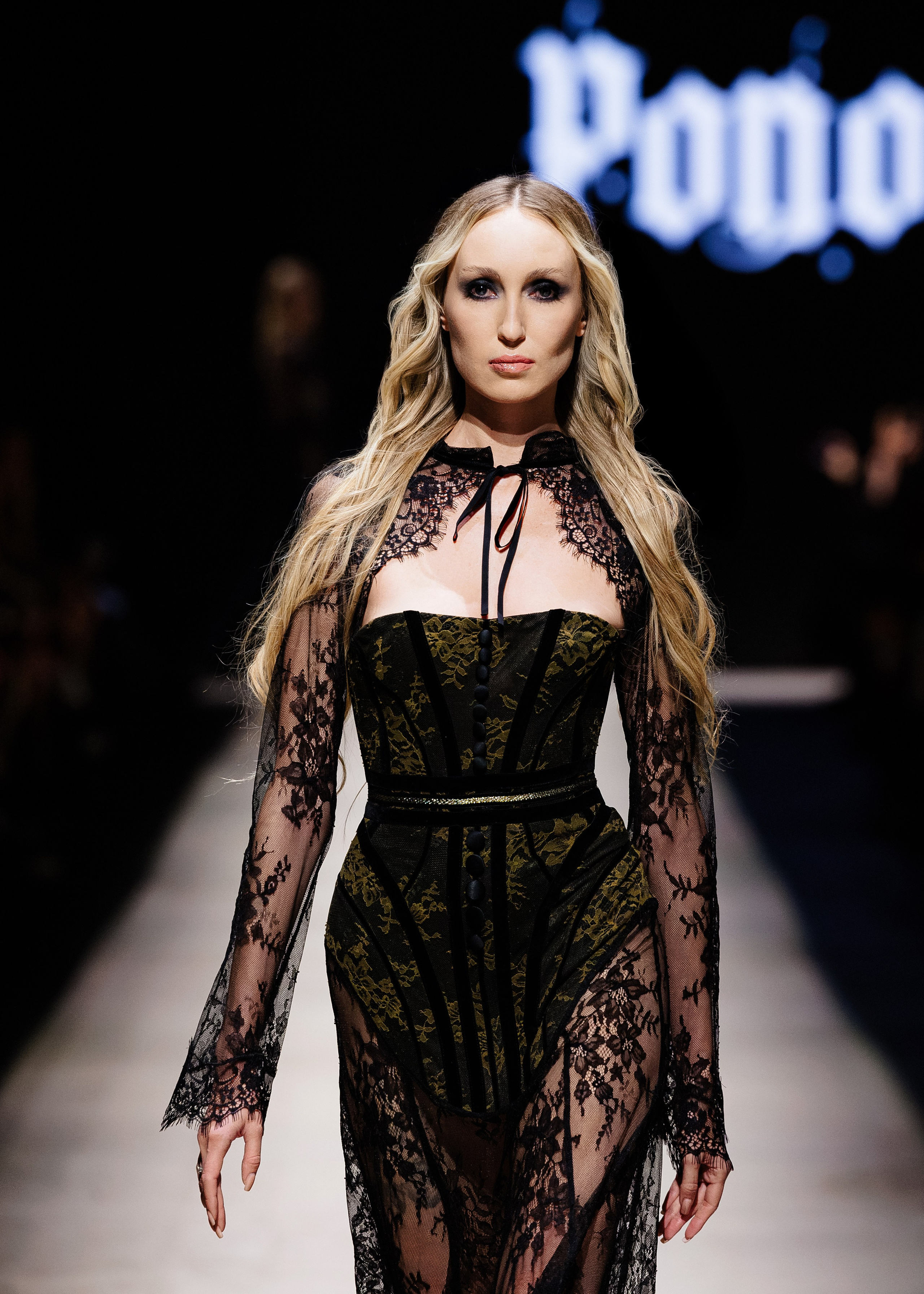 Подиумный фотограф Москва Санкт-Петербург Fashion показы