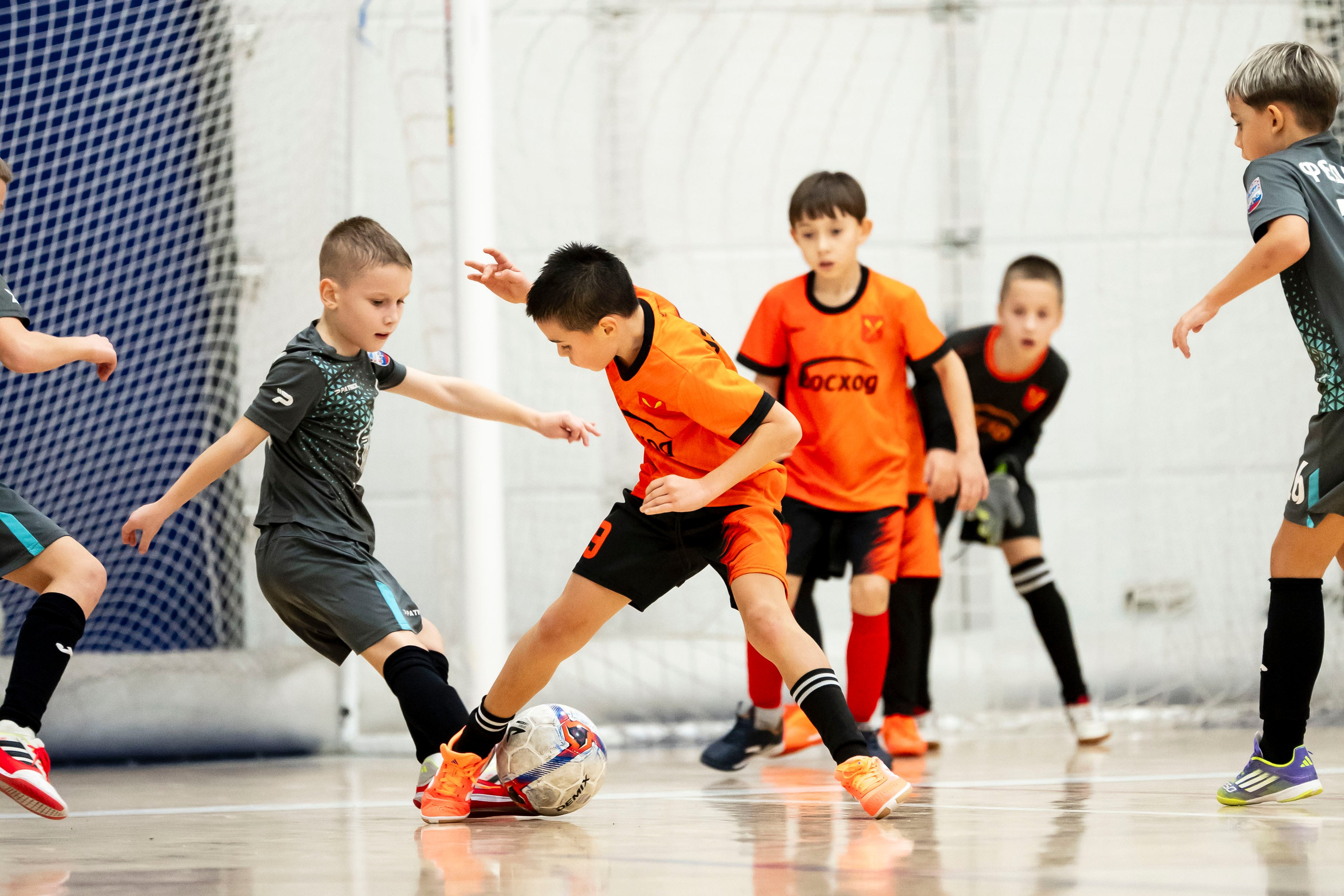 Всероссийский турнир по мини футболу FUTSAL KIDS TROPHY 2025. Спортивный фотограф в Туле и Тульской области. Файсханова Фото Спорт