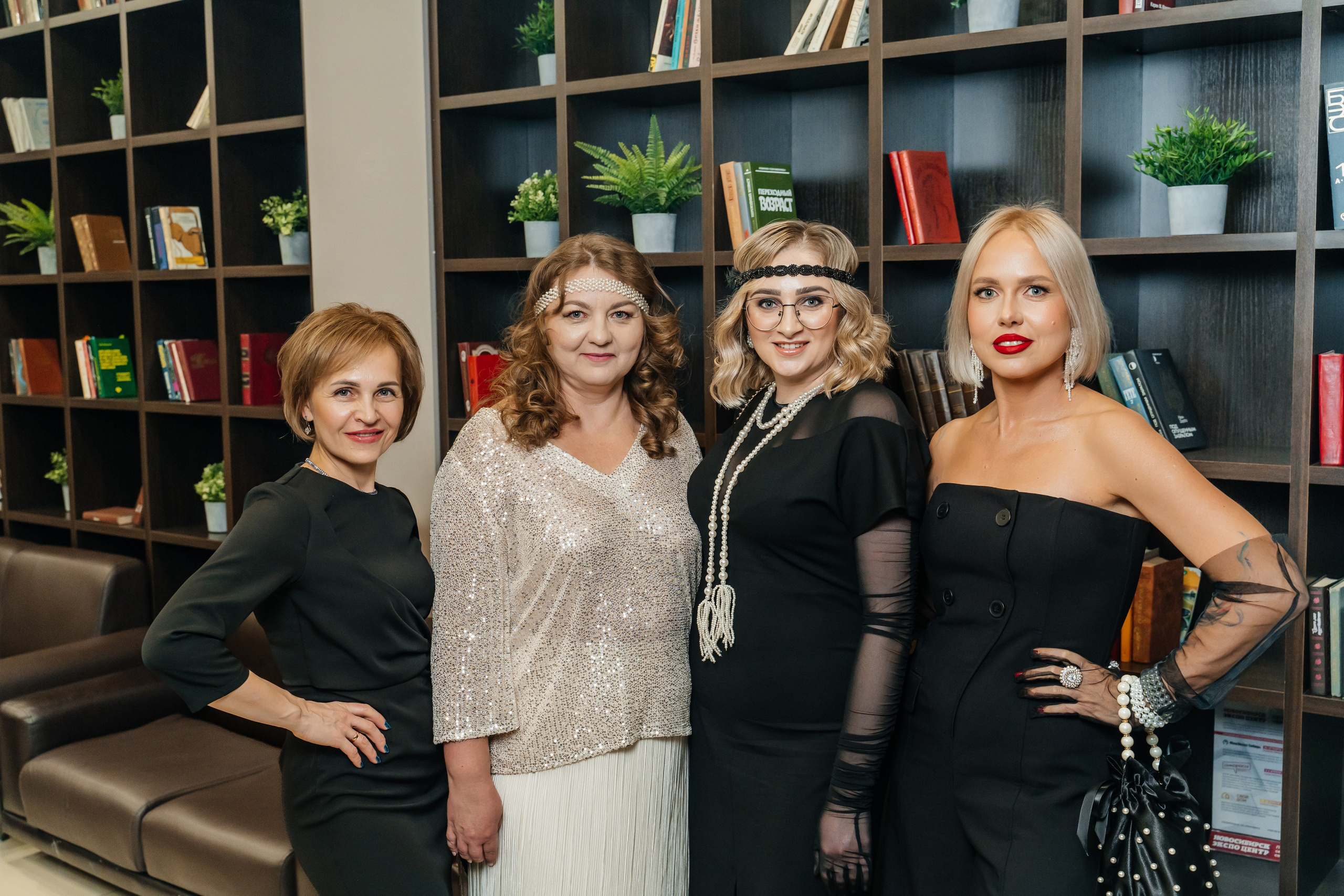 Фотограф на корпоратив. Свадебный фотограф в Новосибирске Maxfotonsk (Максим Сысолятин)