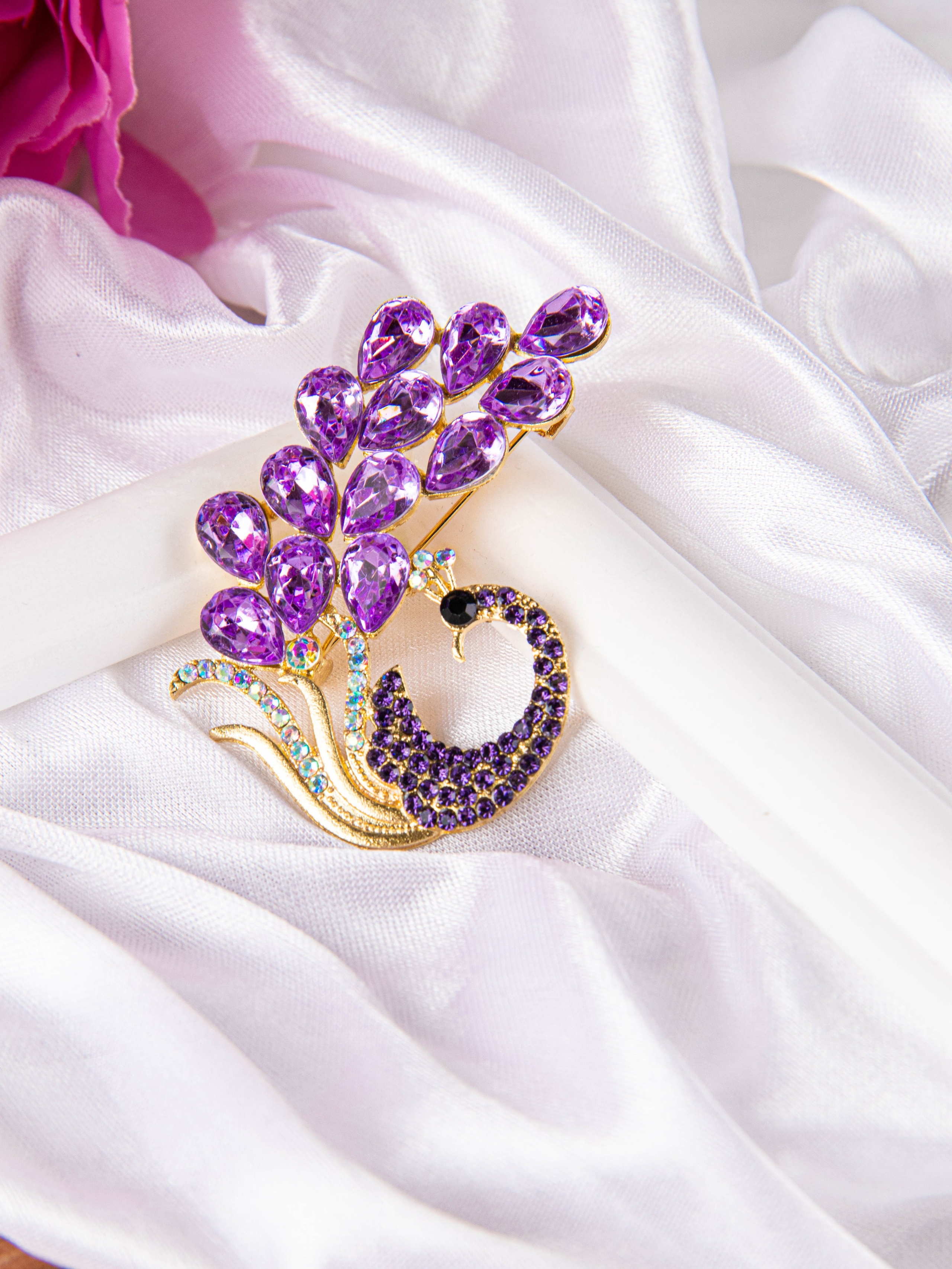 Брошь. «Матрица»