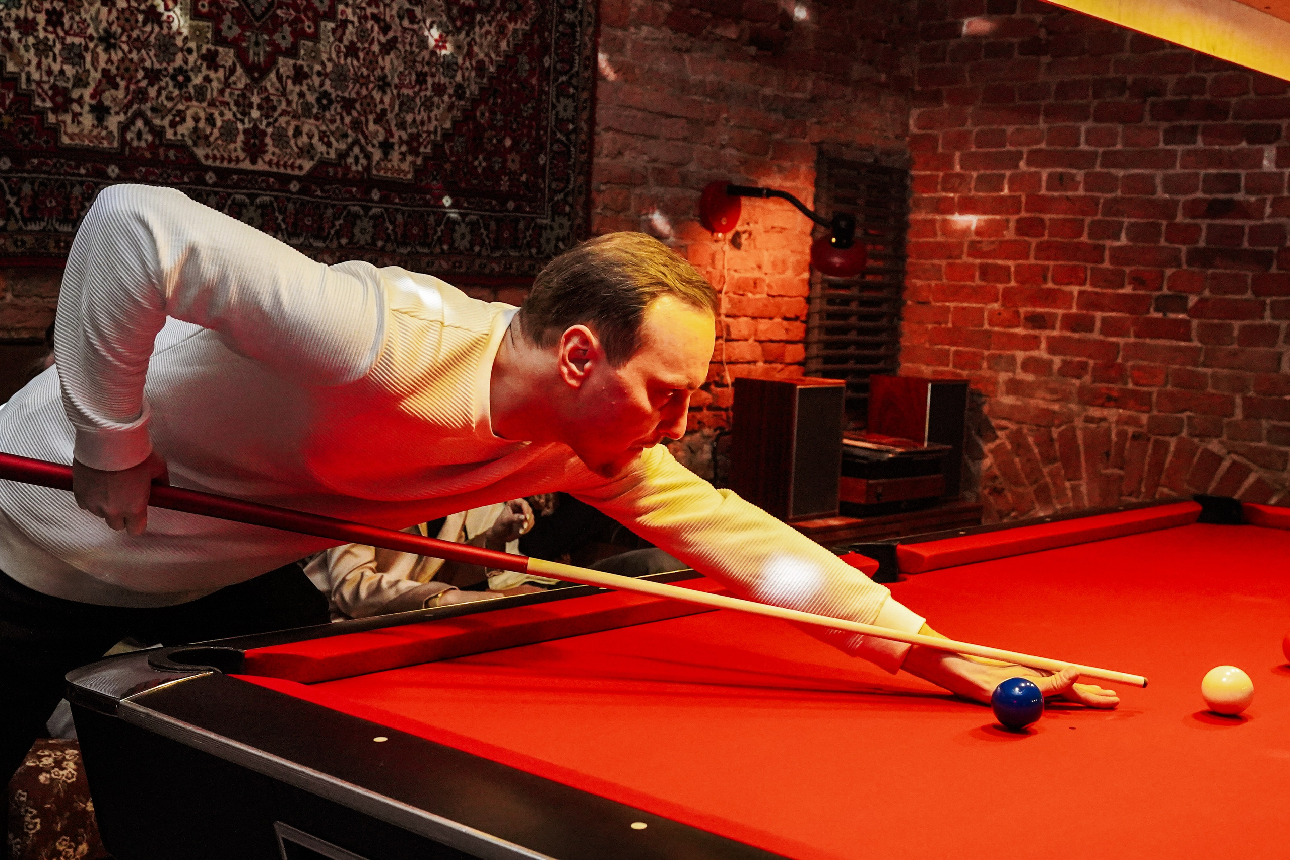 Бильярдная. ОЧЕНЬ ПЛОХОЙ ФОТОГРАФ