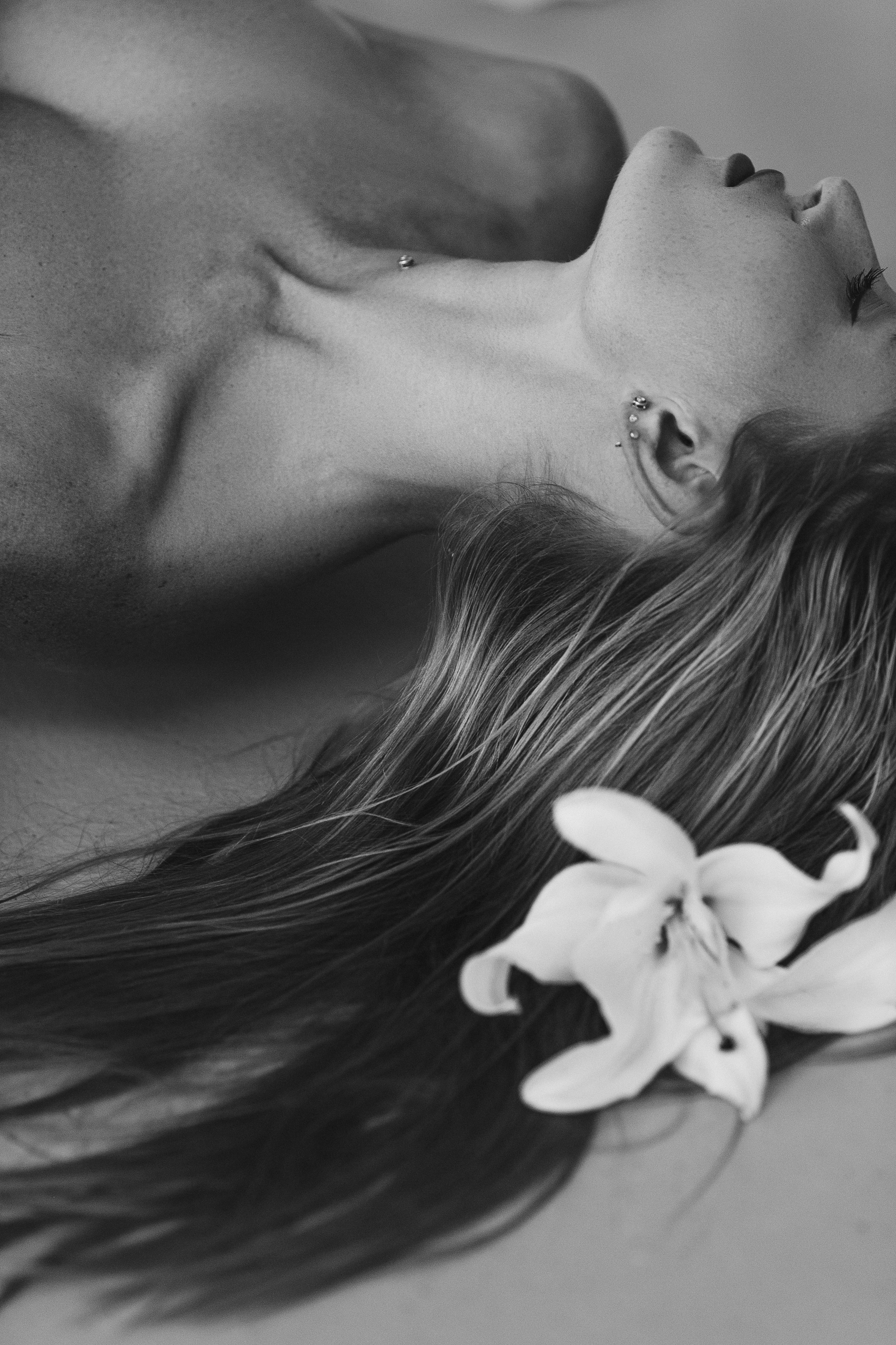 Студии & отели. Модель Москва каталожная и творческая съемка Anna Antlers