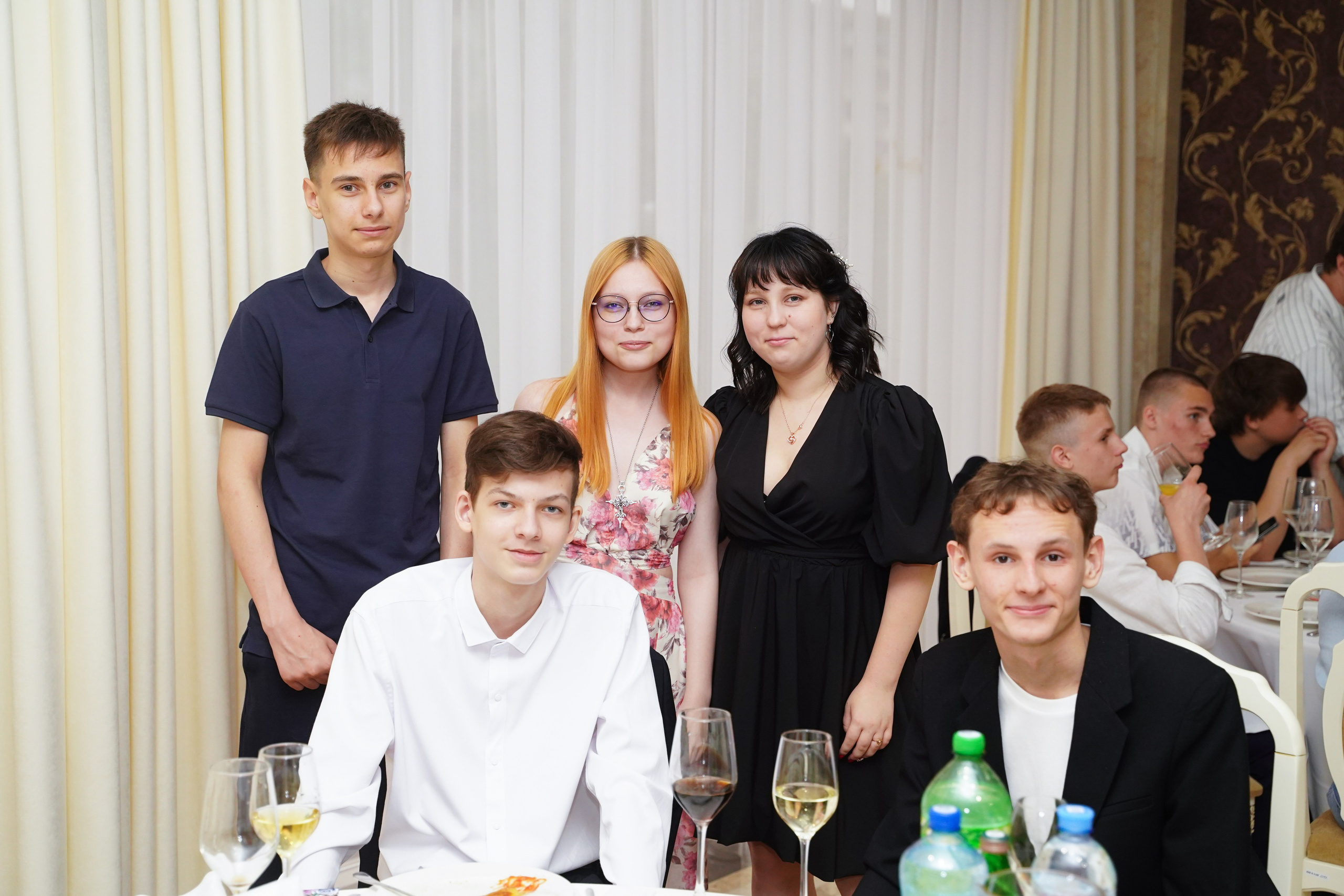 Ресторан- Выпускной 11 кл. MEMENTO.Выпускные альбомы, школьные, юбилейные и другие книги. Ростов-на-Дону