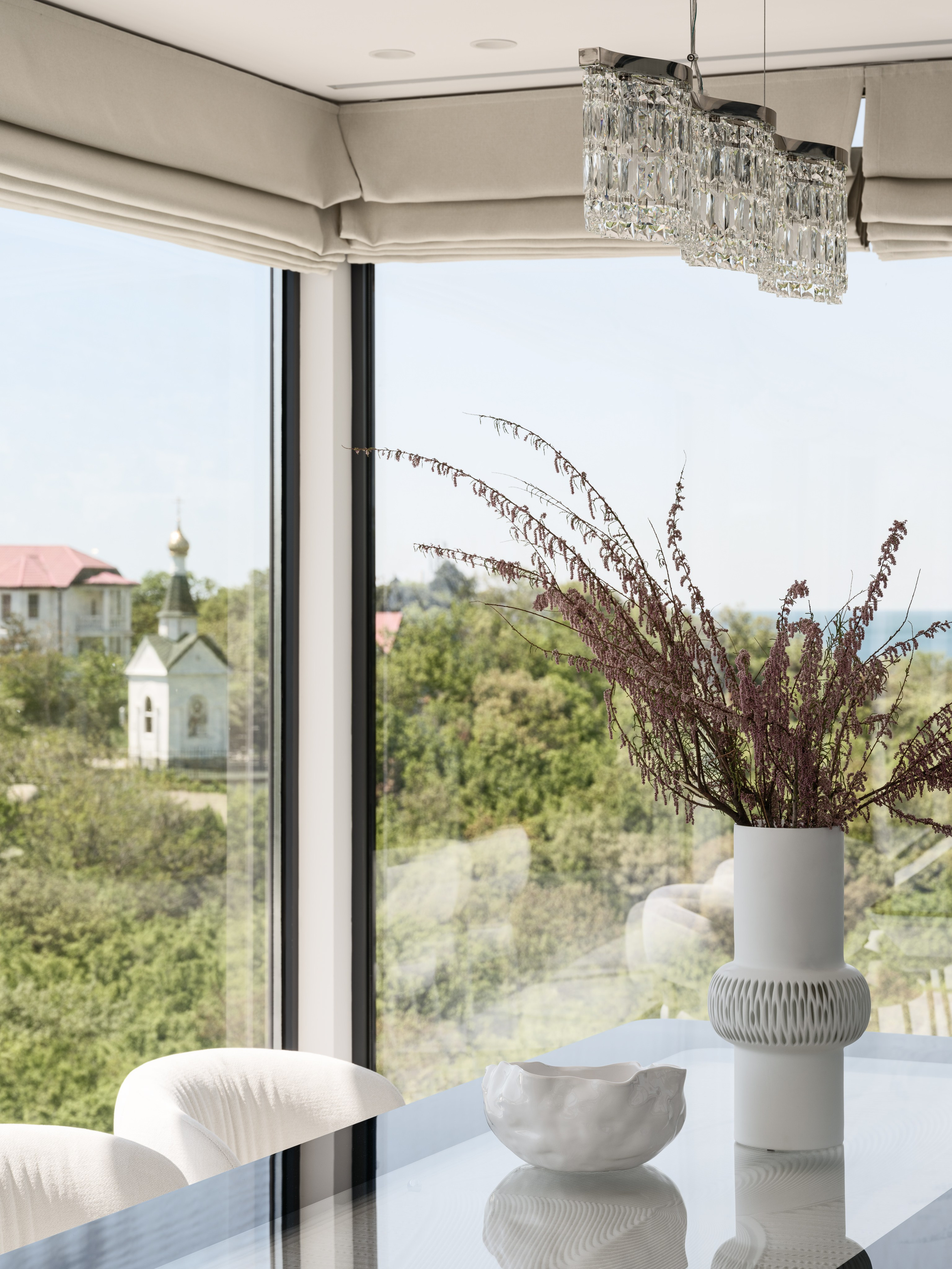 Спальня (дизайнеры Герман Фарени, Надежда Крецкая, интерьерный фотограф Сергей Денисенко)