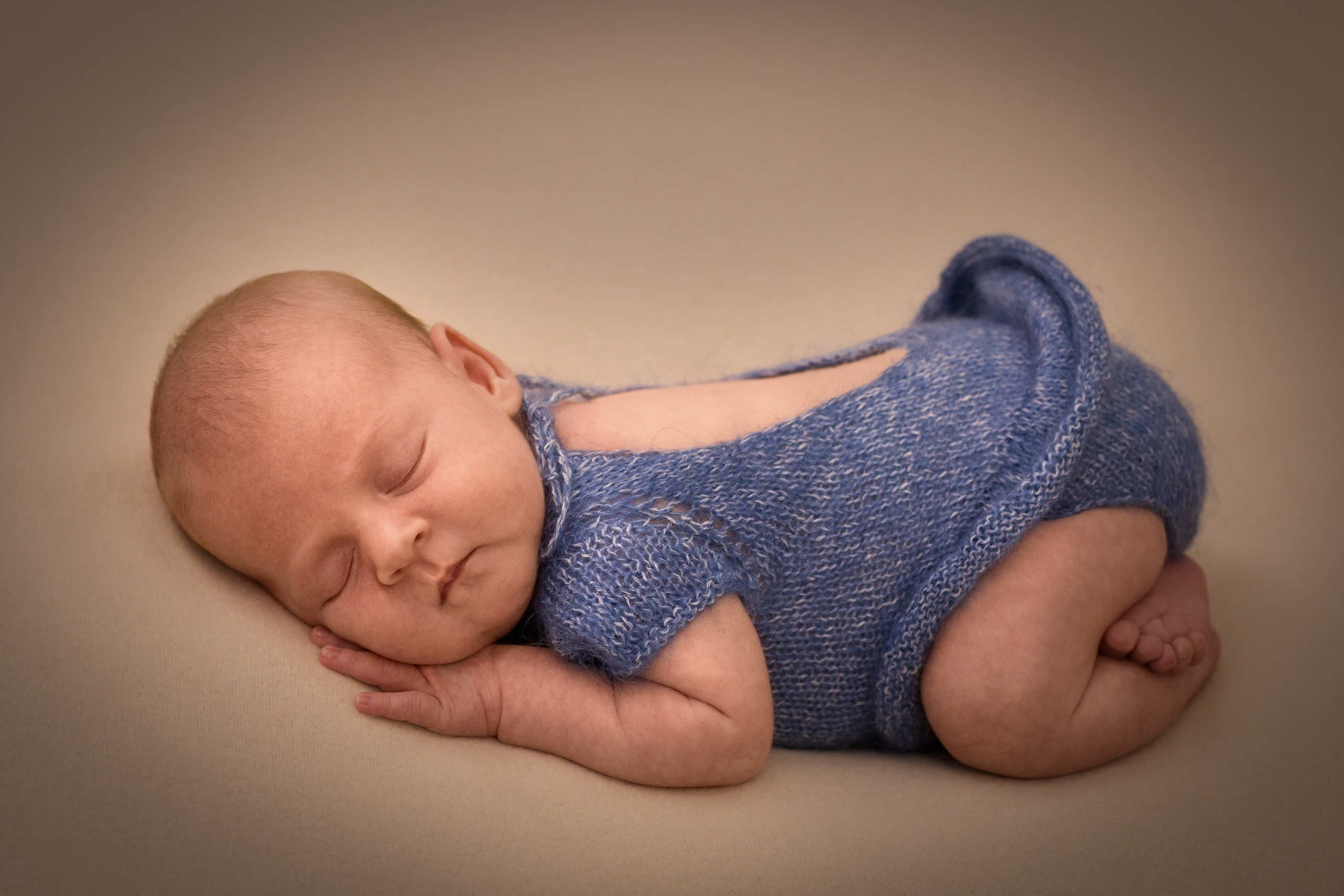 Съемка новорожденных Старый Оскол. Семейный фотограф и новорожденных в Старом Осколе Анна Старкова,