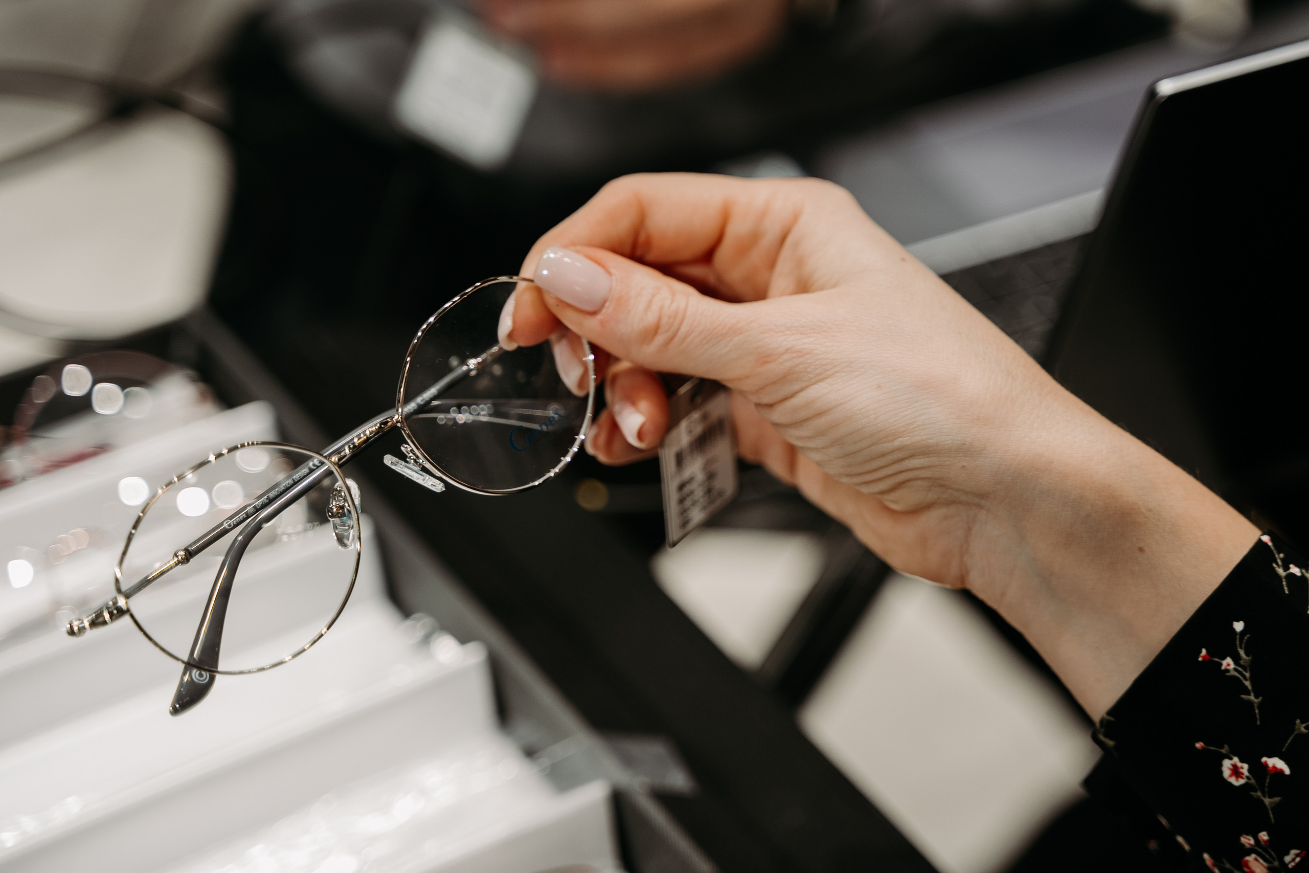 Оптическая_выставка. Репортажный и свадебный фотограф в Москве Рая Небогатова