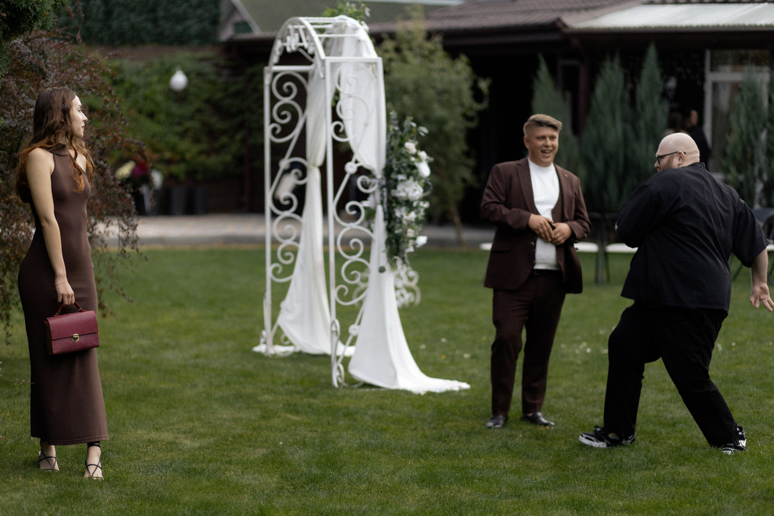 Свадебная фотосессия Анастасии и Игоря в Усадьбе Легенда. Свадебный фотограф в Минске/Беларуси Сергей Спиридонов