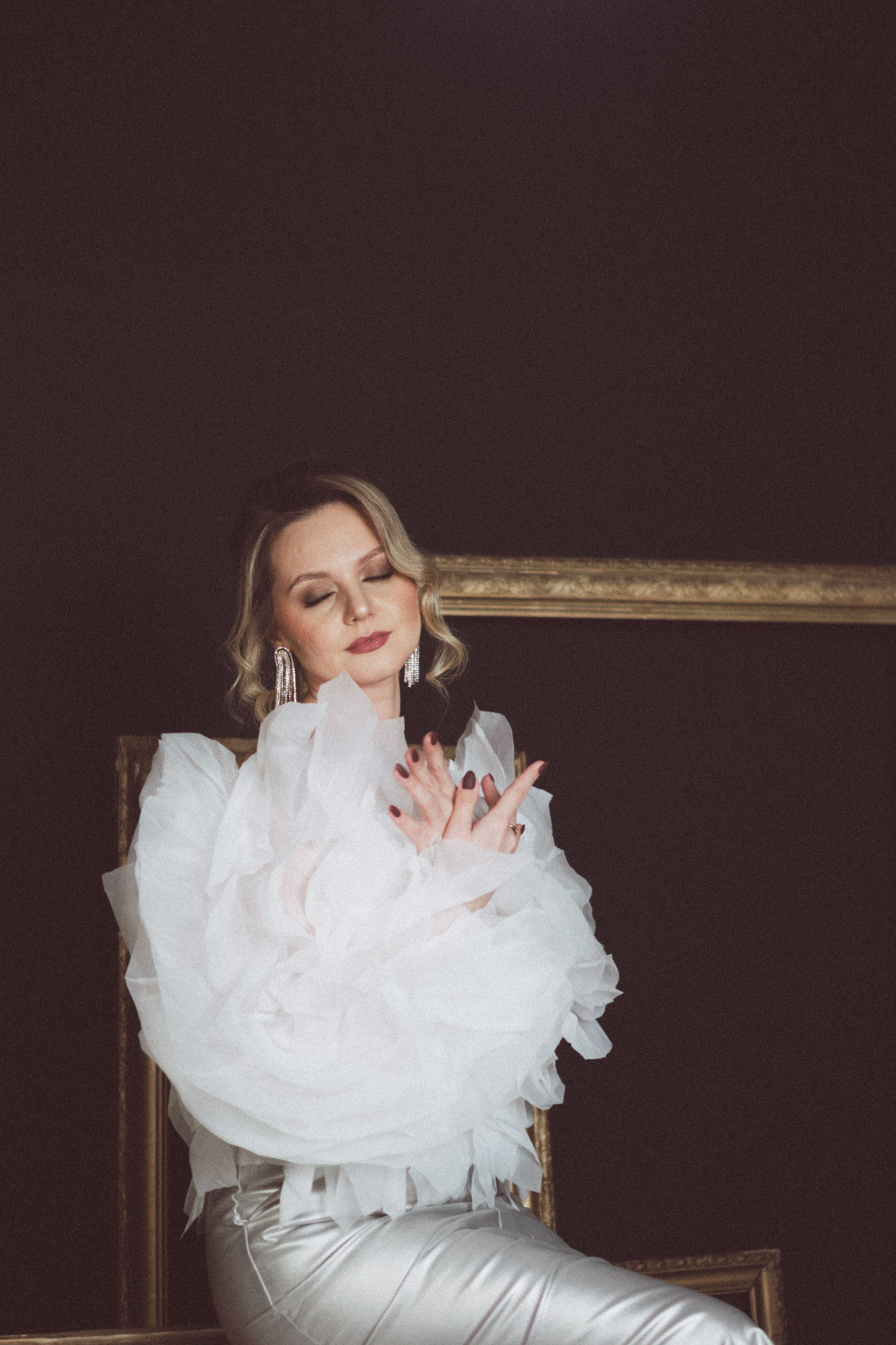 НОВОГОДНЯЯ ФОТОСЕСИИЯ В СТУДИИ ДЛЯ ДЕВУШКИ И ПРОГУЛКА ПО ЧЕРНЫШЕВСКОЙ. Профессиональный фотограф, Санкт-Петербург — Виктория Богомолова