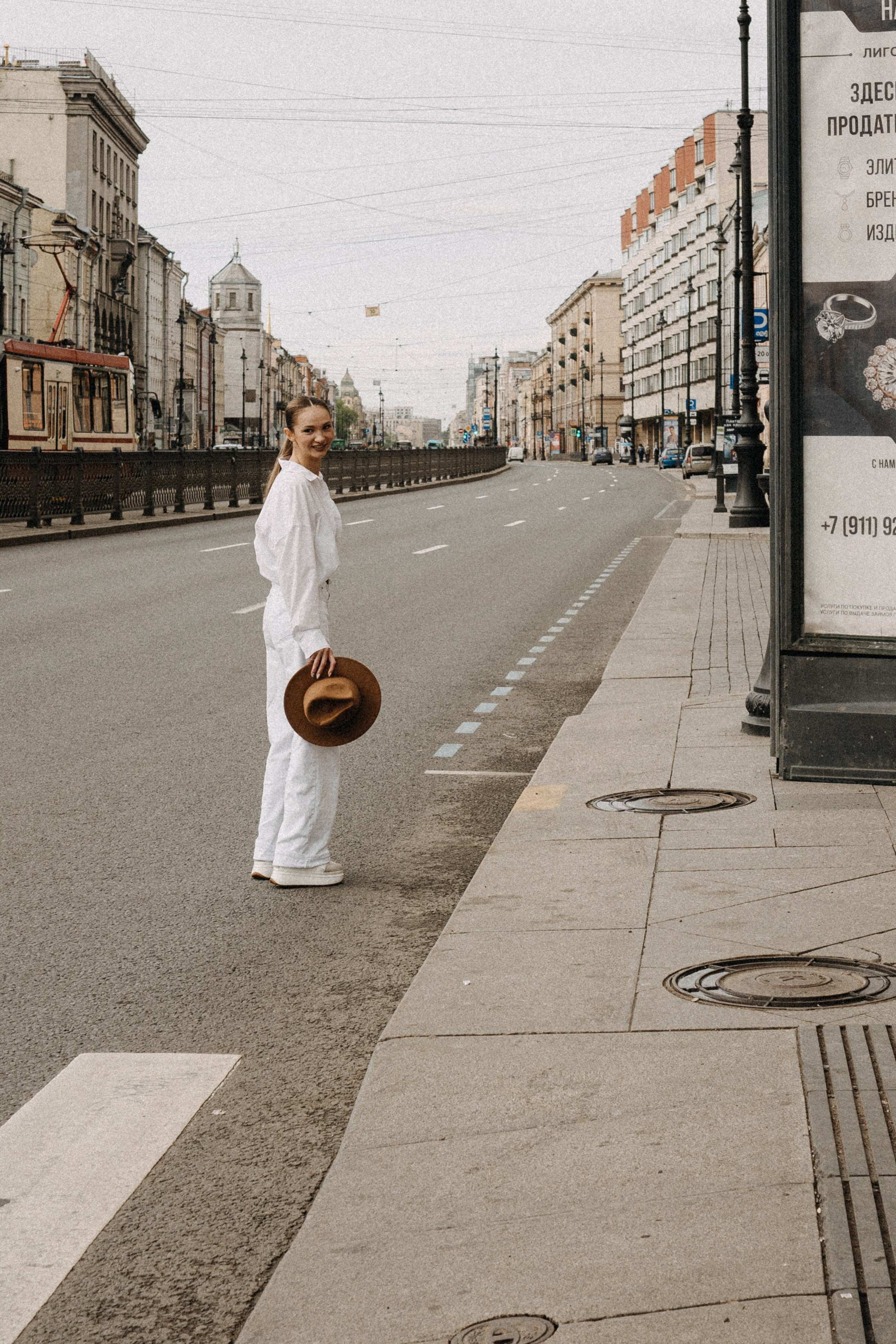 МЫ ГУЛЯЛИ ПРО КРЫШАМ ПИТЕРА. Профессиональный фотограф, Санкт-Петербург — Виктория Богомолова