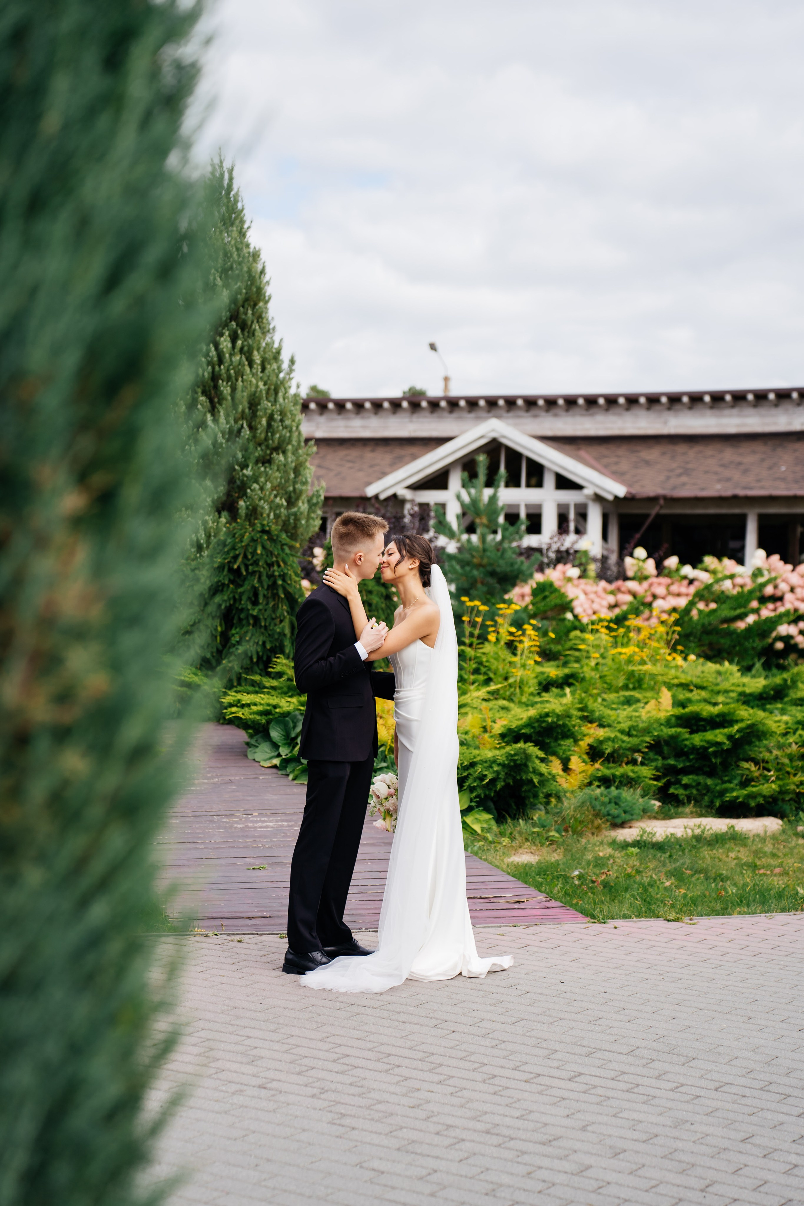 Свадебная сьемка. Видеограф и Фотограф в Челябинске Ксения и Владимир Рюмины