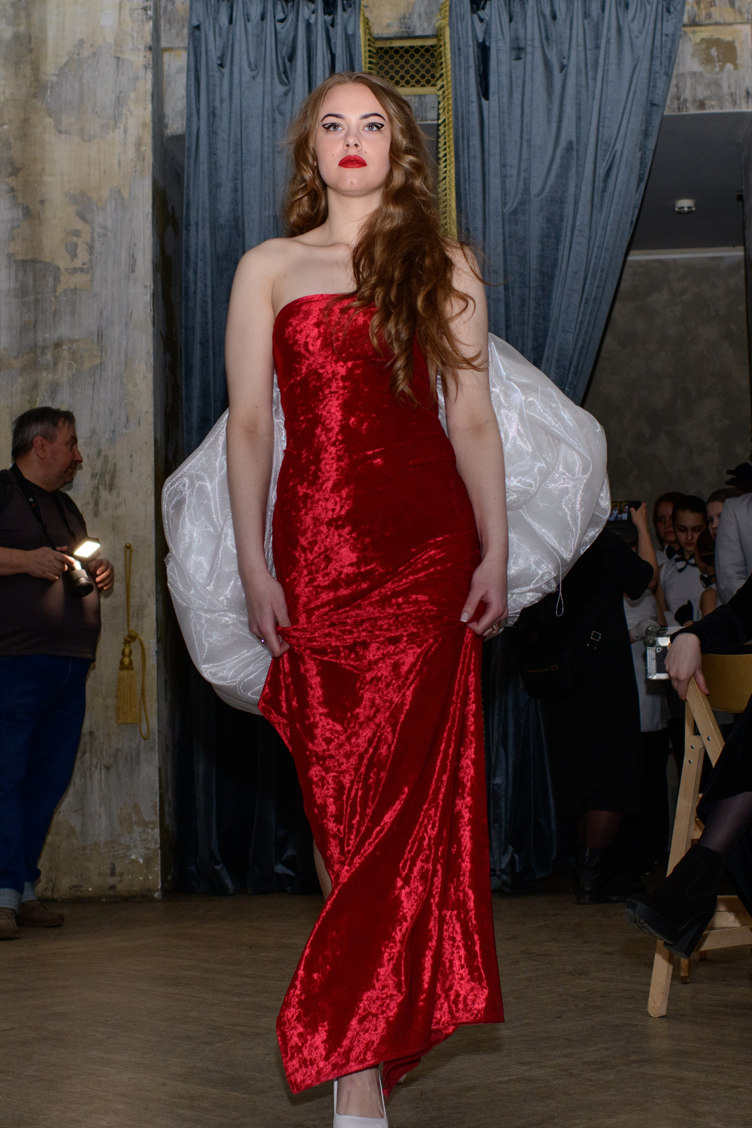 Репортаж модного показа «Люди брендов». Организация и проведение фотосъемок в Санкт-Петербурге. Фотограф Смирягин Илья