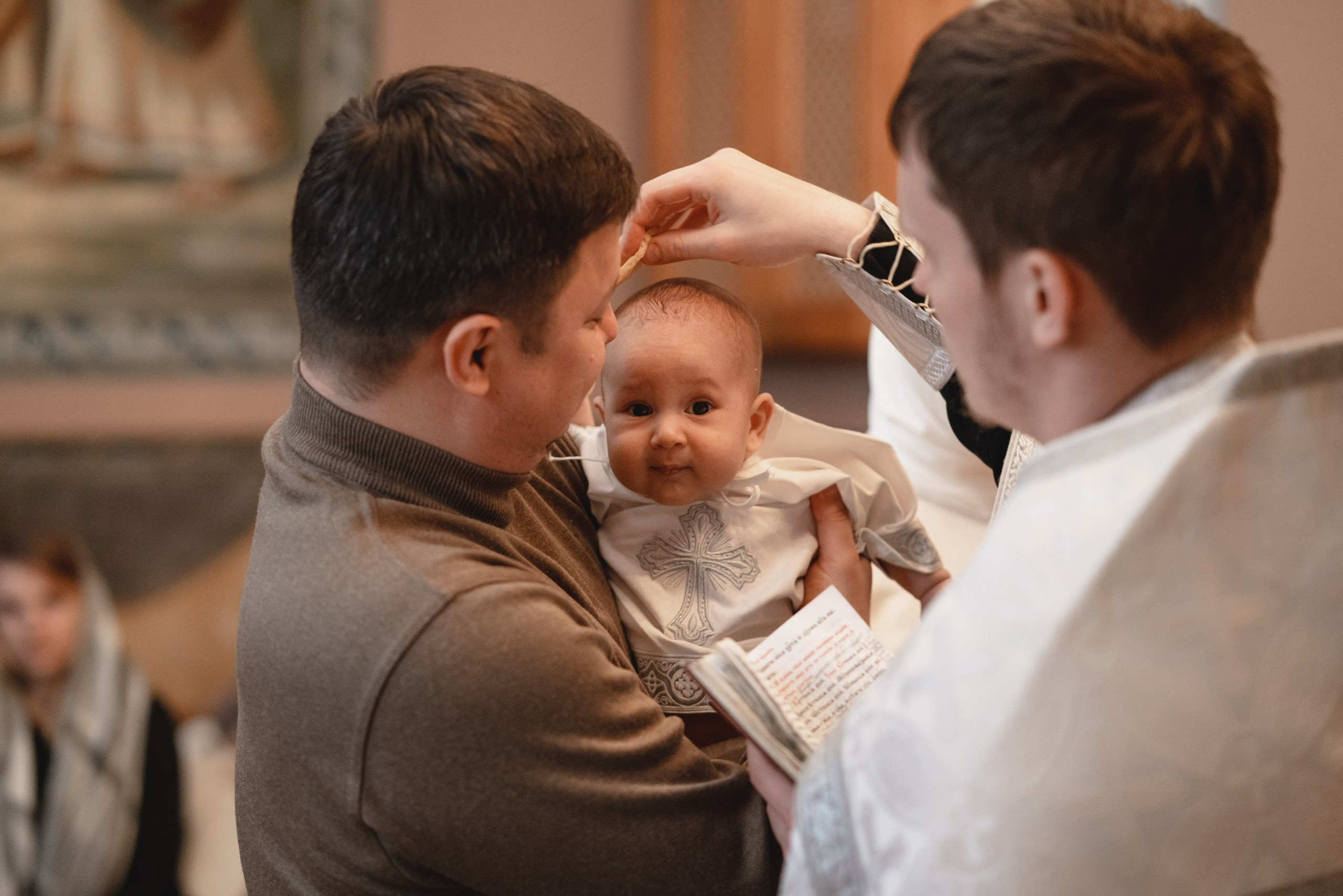 Андрей. Церковь Знамение в Аксиньино. Семейный фотограф в Москве Лилия Лебедева