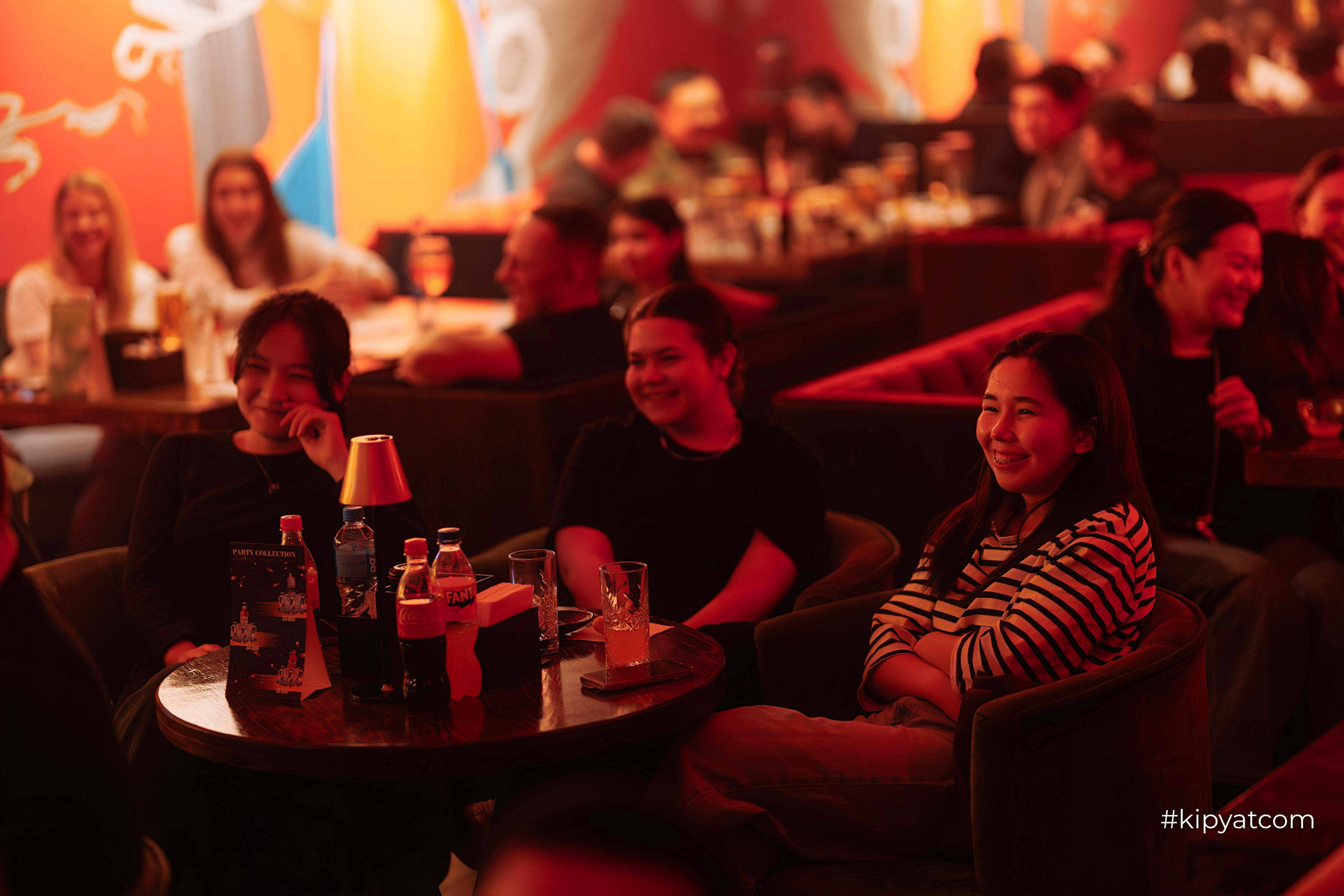 Сольный стендап концерт Александра Меркуль