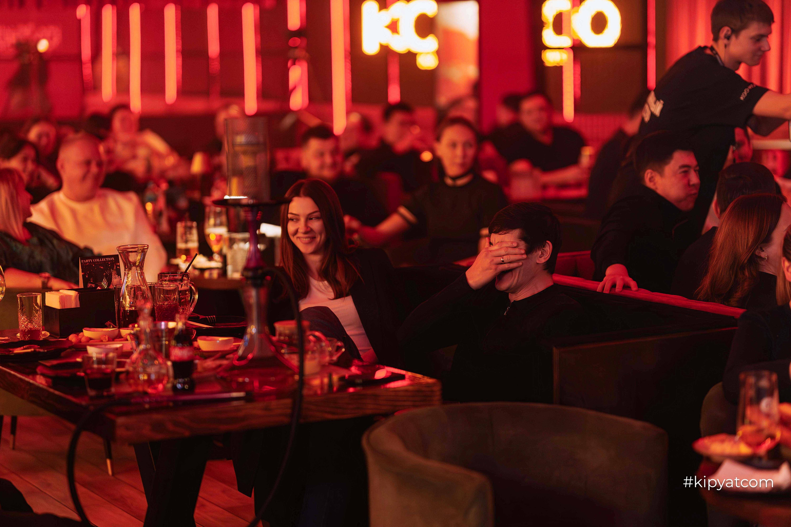 Сольный стендап концерт Александра Меркуль