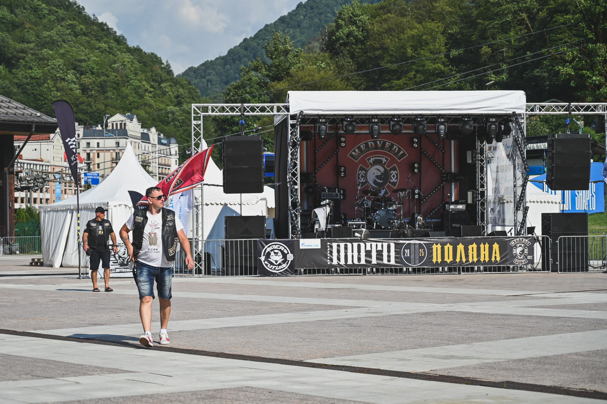 11- ый Ежегодный Байк Фестиваль " Медвежья МОТО ПОЛЯНА». Фотографирую счастливых людей в Сочи