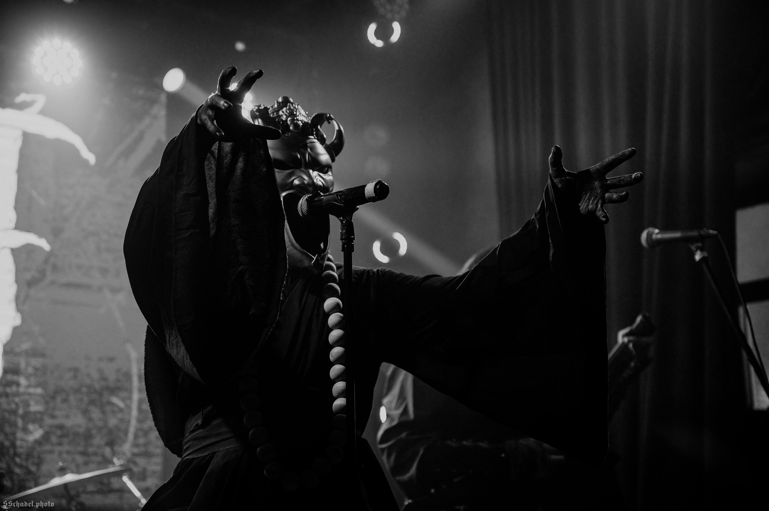 ILLA 08.05.26. We will make everything metal!