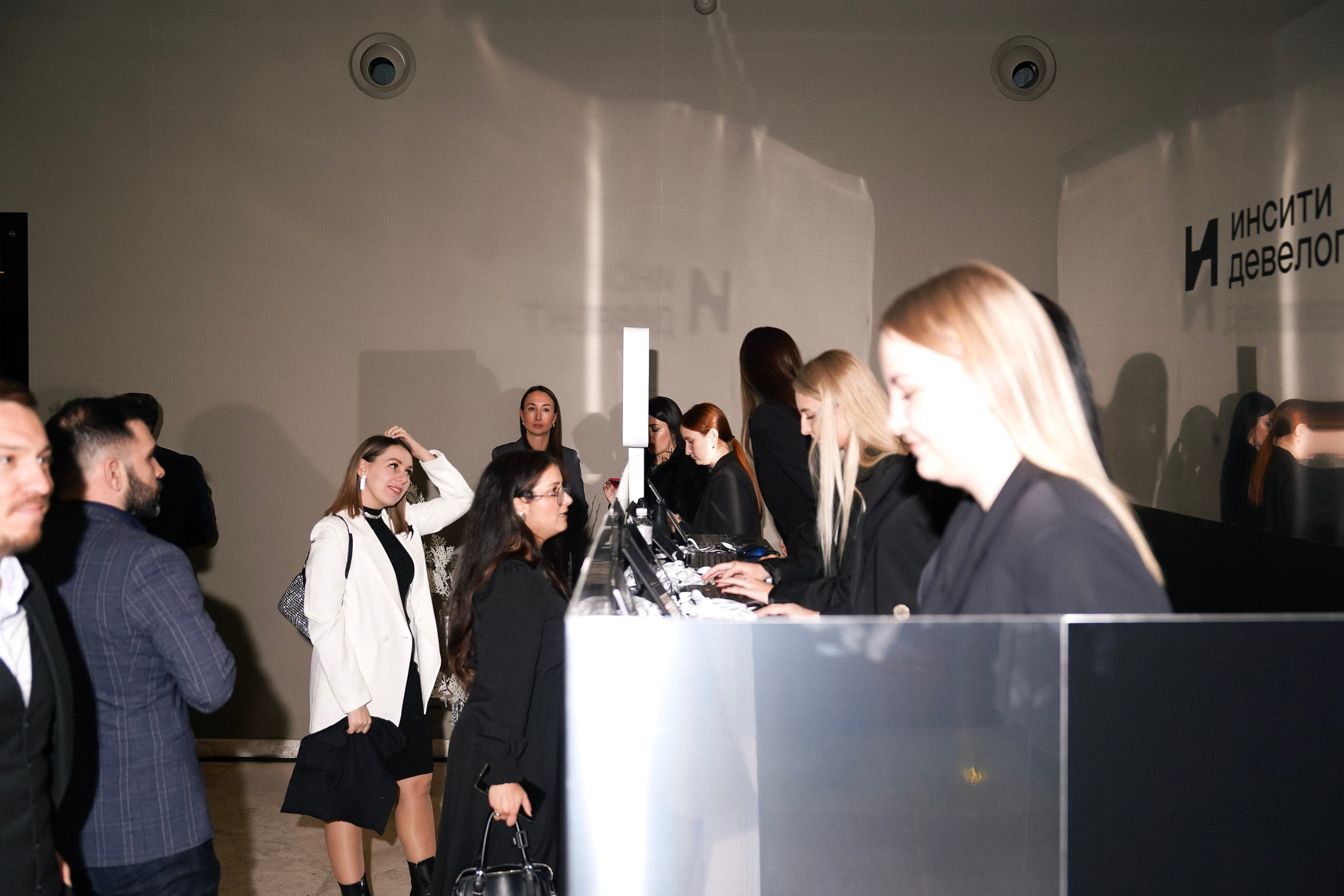 Инсити / Эндемик. Фотограф с психологическим образованием