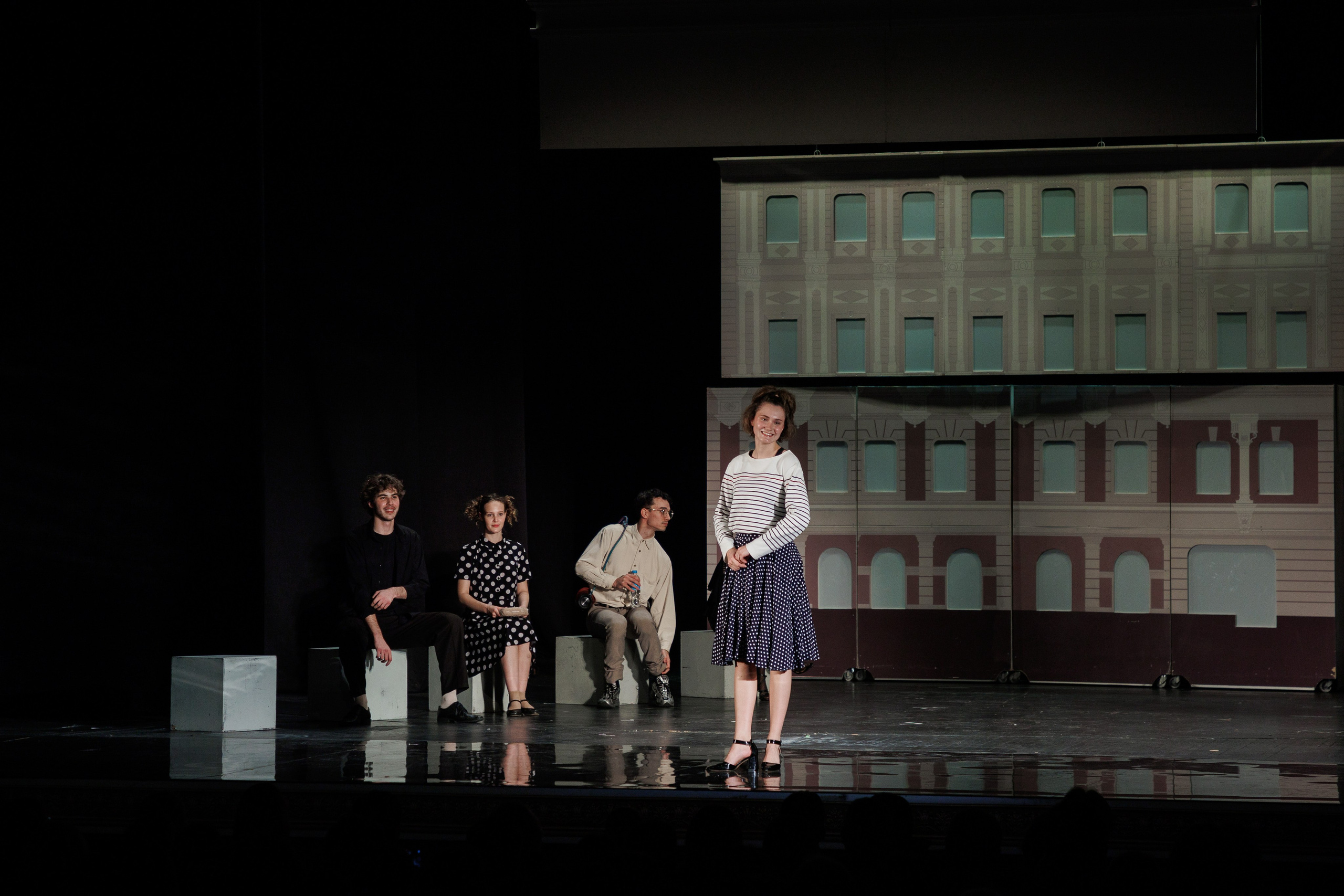 МХАТ. Новый квадрат. Фотограф городских и семейных событий Артем Карпухин