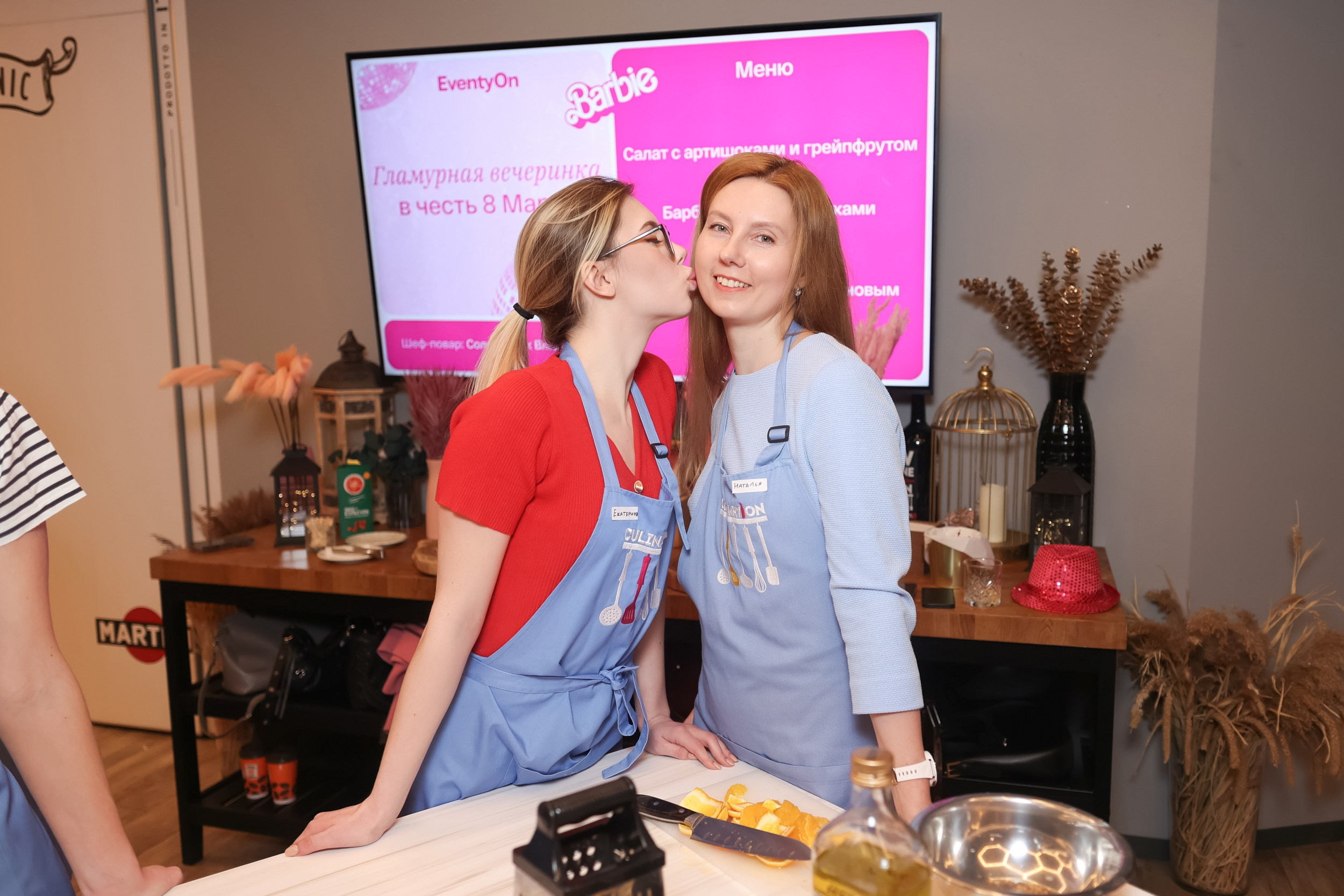 Вечеринка 8 марта в EventyOn. Репортажный фотограф видеограф в Москве Ольга Плаксина