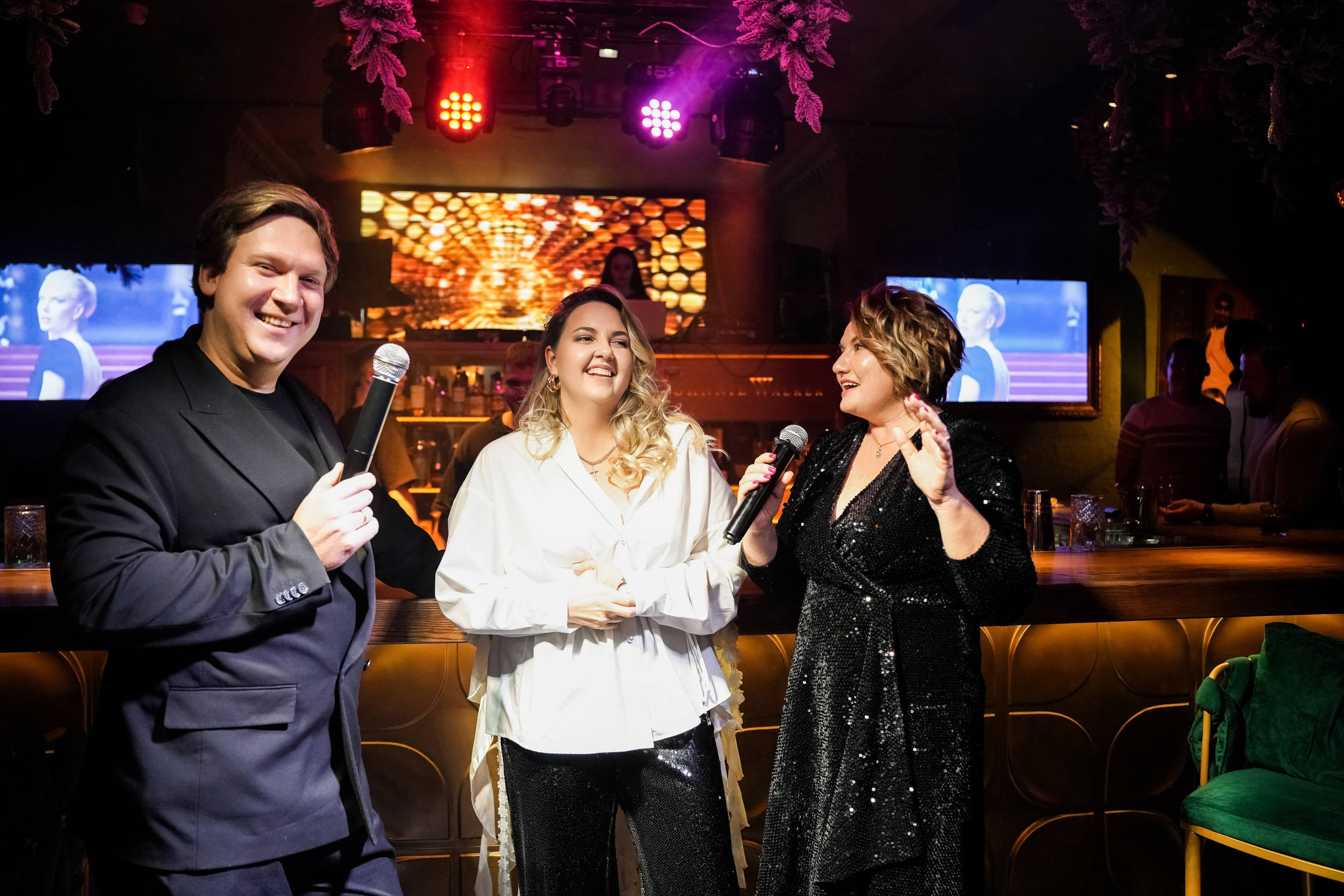 EVENT-туса в караоке. Свадебный фотограф и видеограф в Ростове-на-Дону. Максим и Наталья Лебедевы