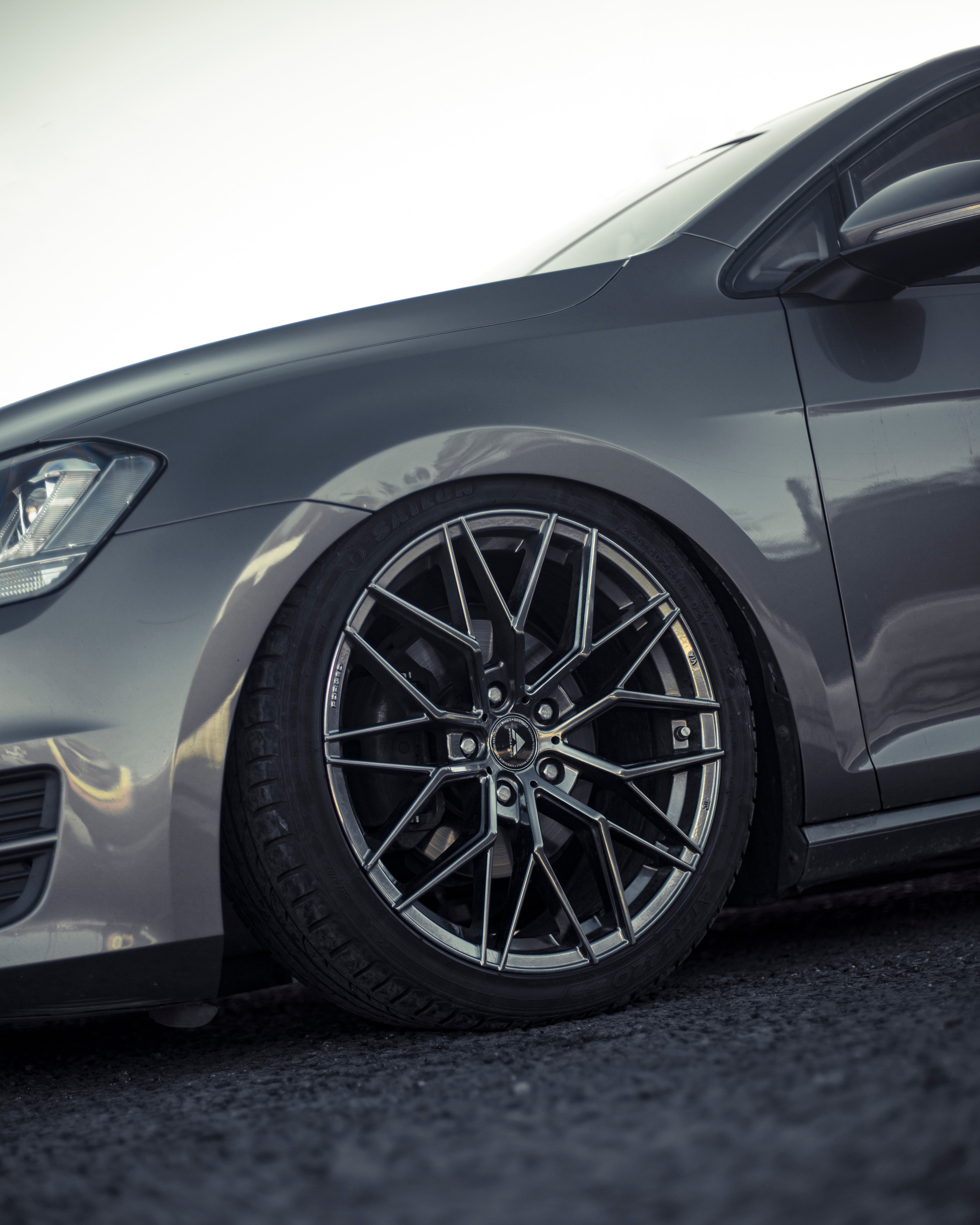 VW Golf 7 on air. Автомобильный фотограф в Екатеринбурге Сергей Эндерс