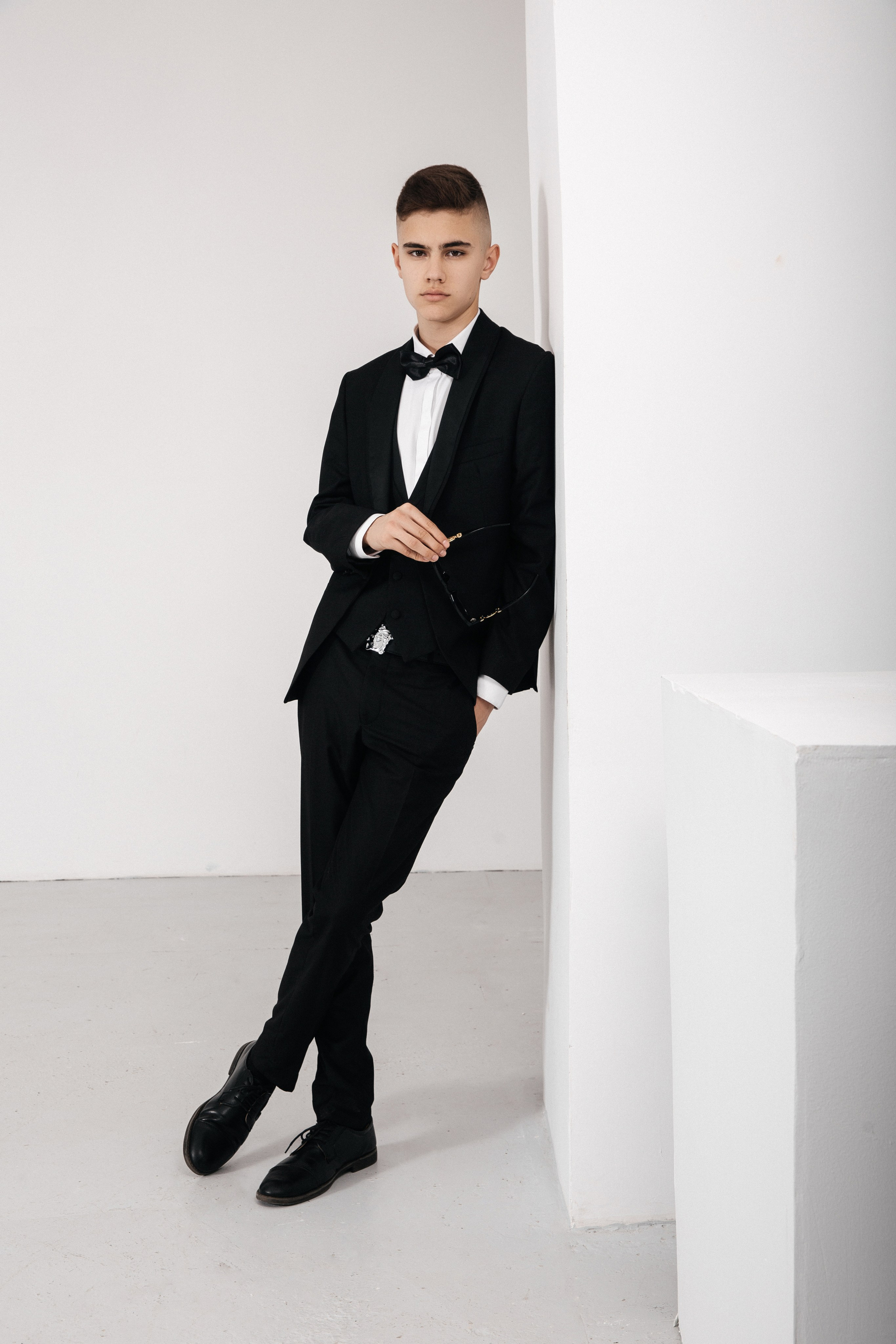 Портреты в студии (белый фон). Диля Гареева фотограф — Бугульма, Казань, Альметьевск, Заинск